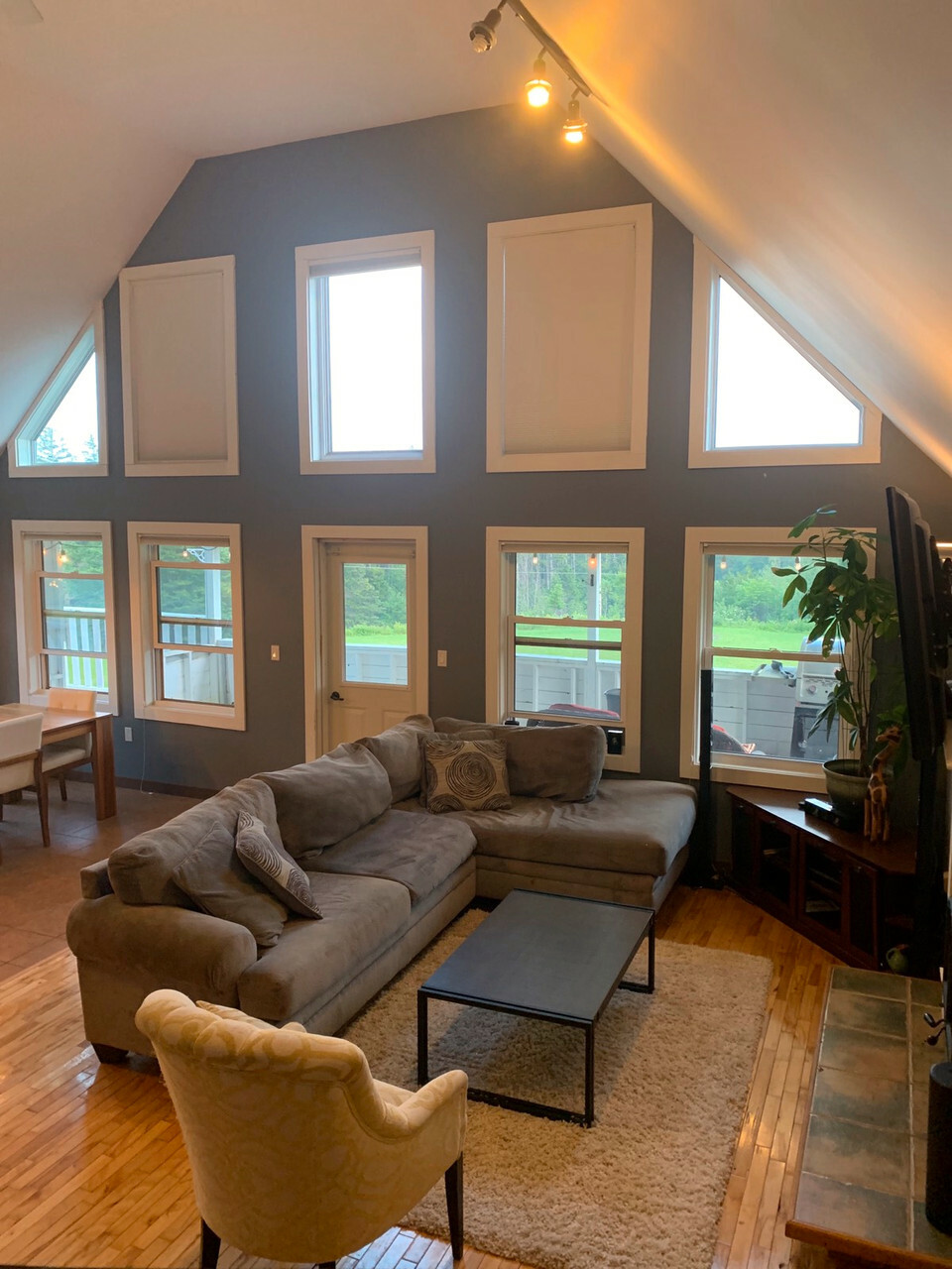 Private lake view house with double garage including second level apartment. 4