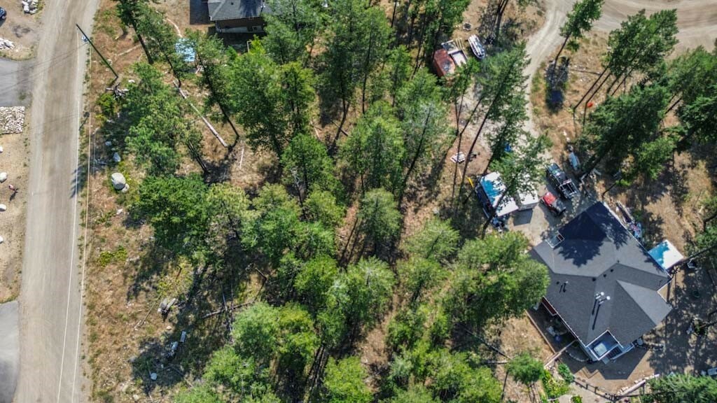 Unleash your inner designer and craft your dream home on this stunning piece of land. 3