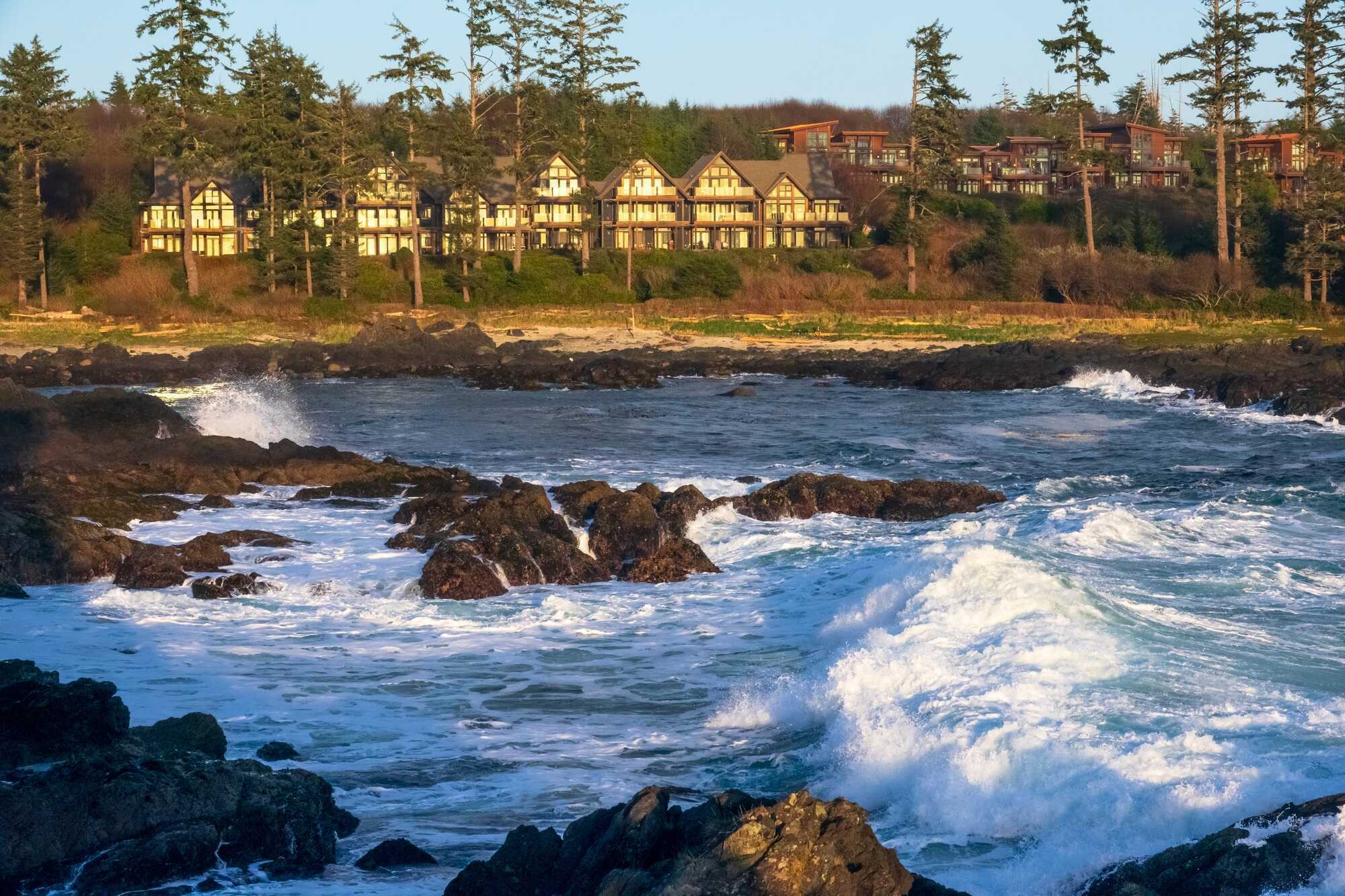 Located in the stunning oceanfront 'Primera' complex in gorgeous Ucluelet BC! This spectacular Ocean View 1621 sq ft 3 bedroom 2 bathroom corner unit Condo overlooking popular Big Beach Park awaits you! 3