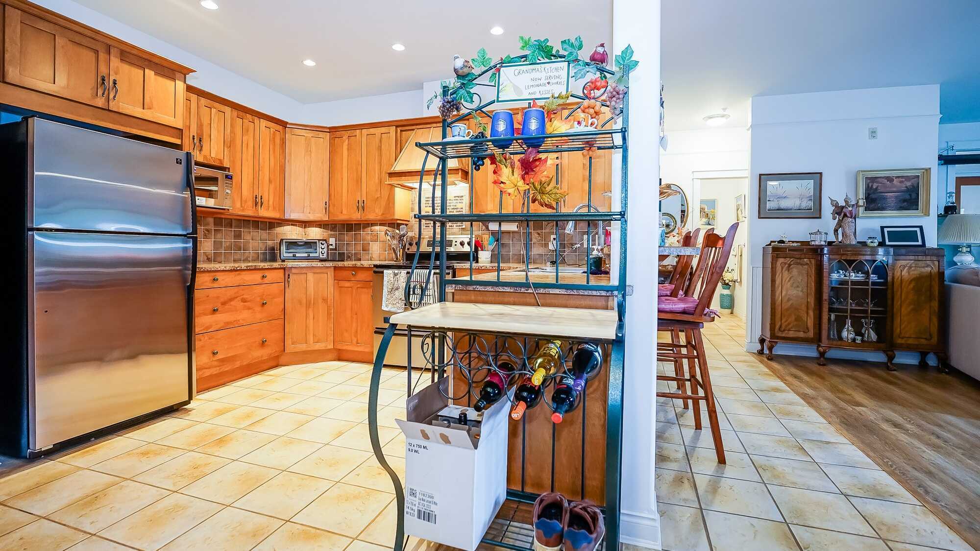 Welcome to #104 – 1391 10th Avenue NE in Salmon Arm for 55+. 4