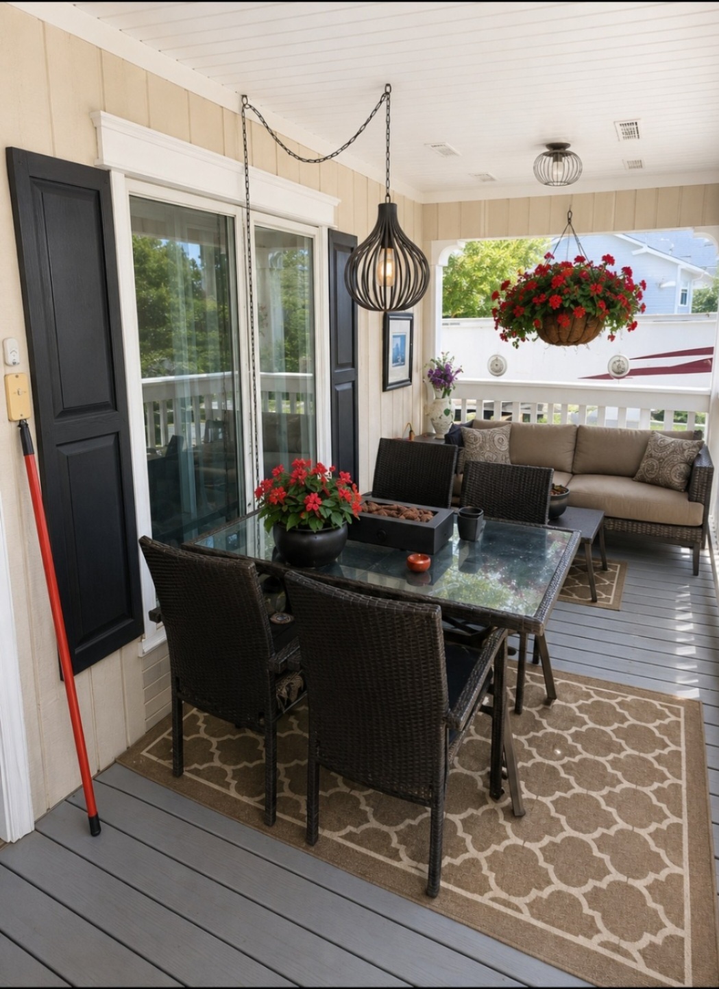 Timeless French Country Charm & Private Yard and Energy Efficienc 4