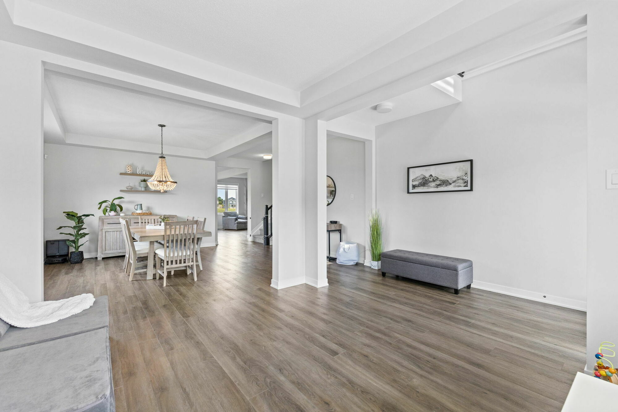5 Bed 5 Bath, 2 Storey Detached Home 5