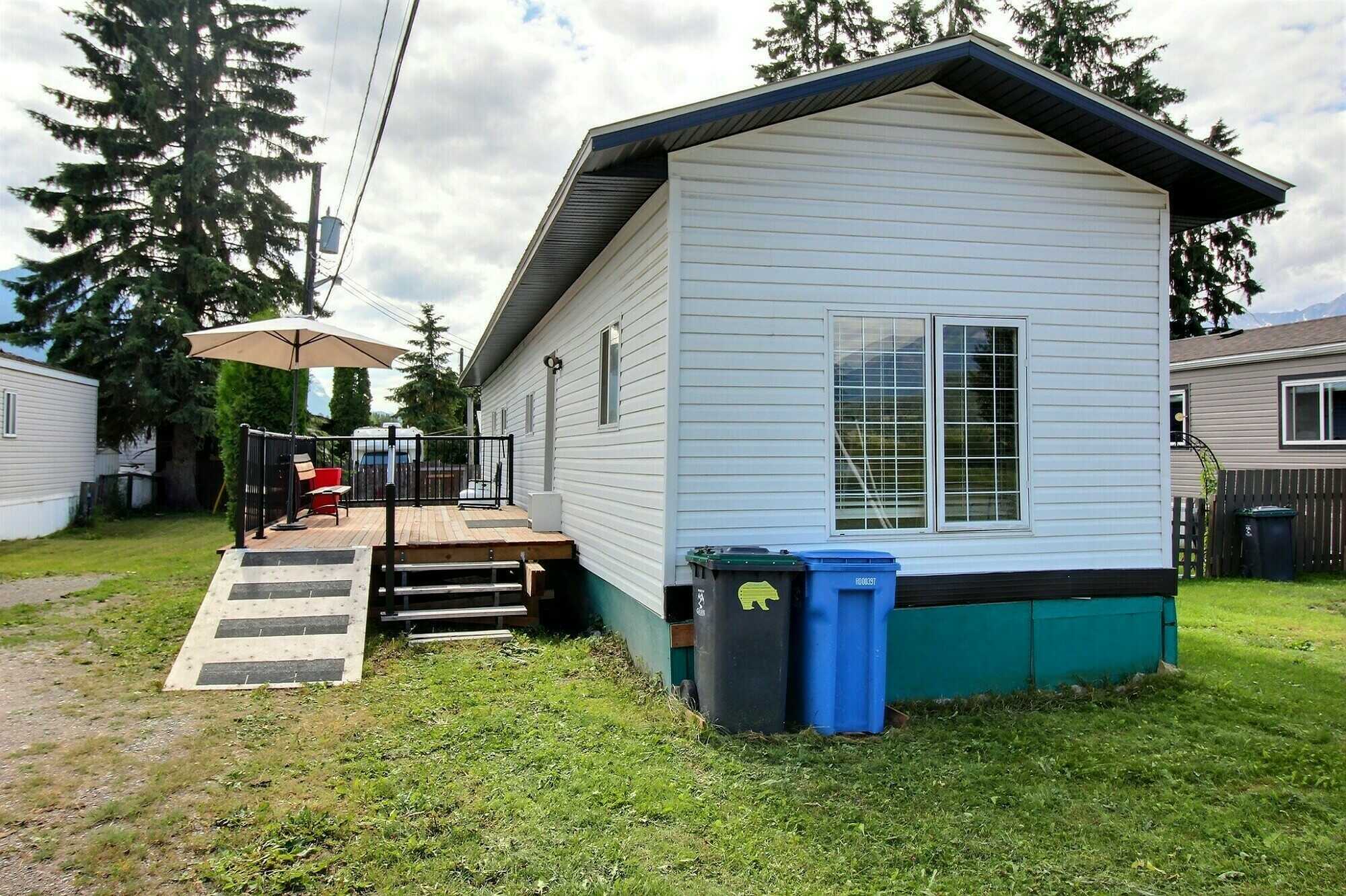 Investor Alert or First-Time Buyer Opportunity – Turnkey & Ready to Go! 3