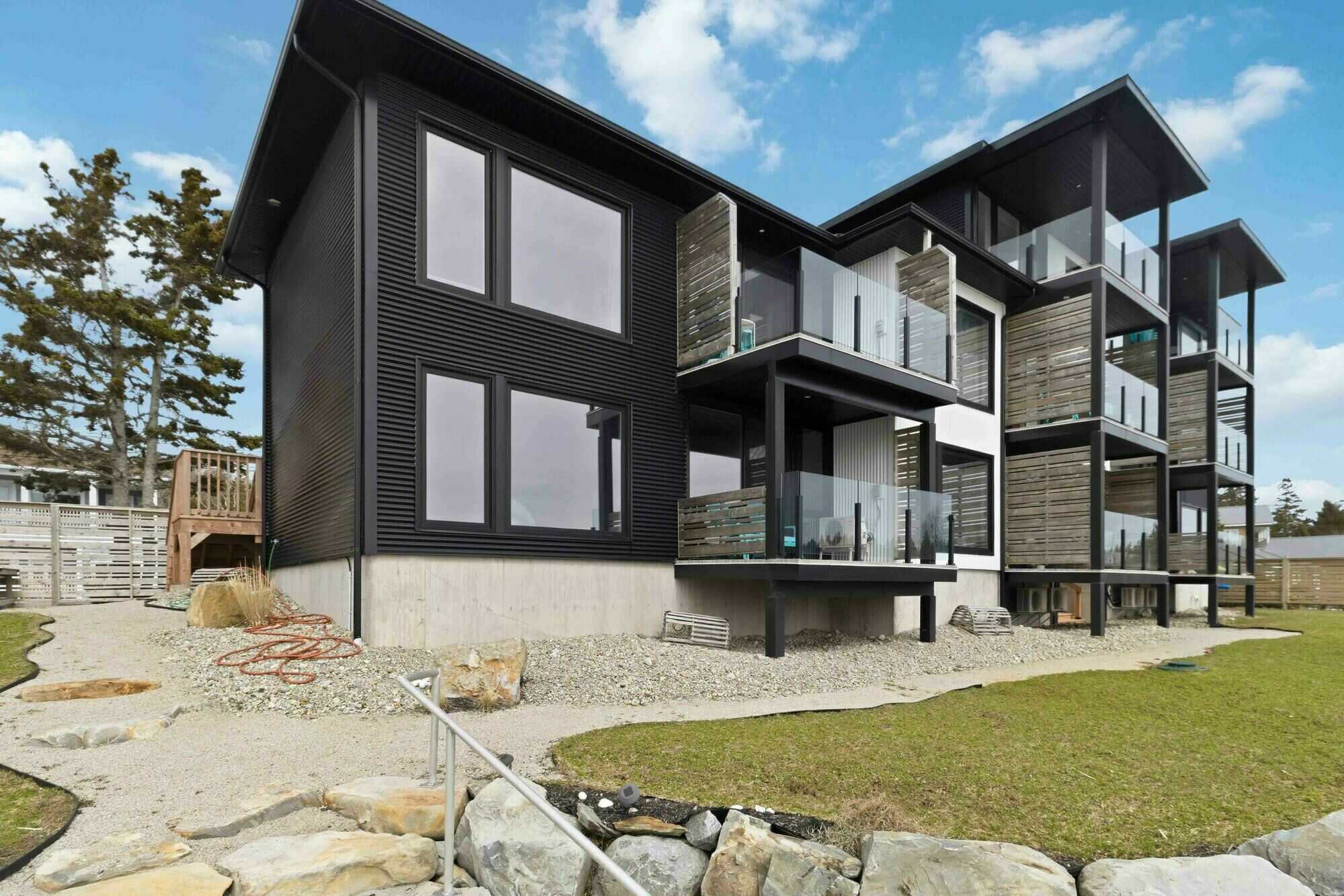 Sea Breeze Villas, Unit 3 | Oceanfront Condo | Hunts Point, Nova Scotia | 1 Bed | Furnished | Airbnb Income Property | $445,000 2