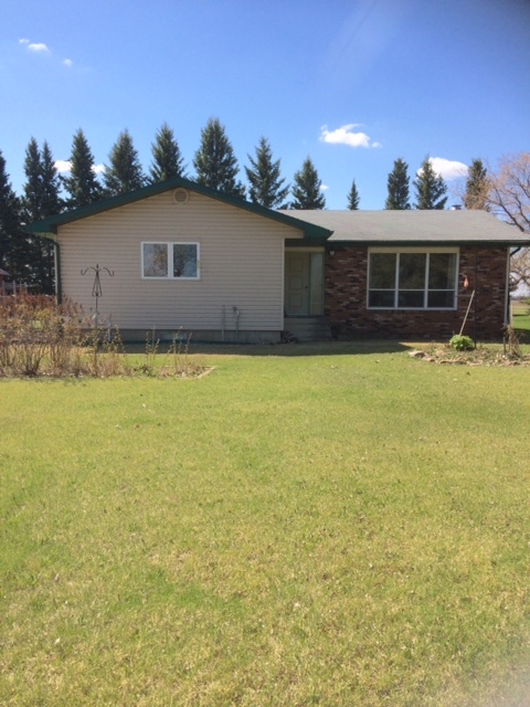 Great family home! School bus goes by the house. 2