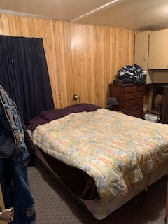 Year around living with lake front views! 4