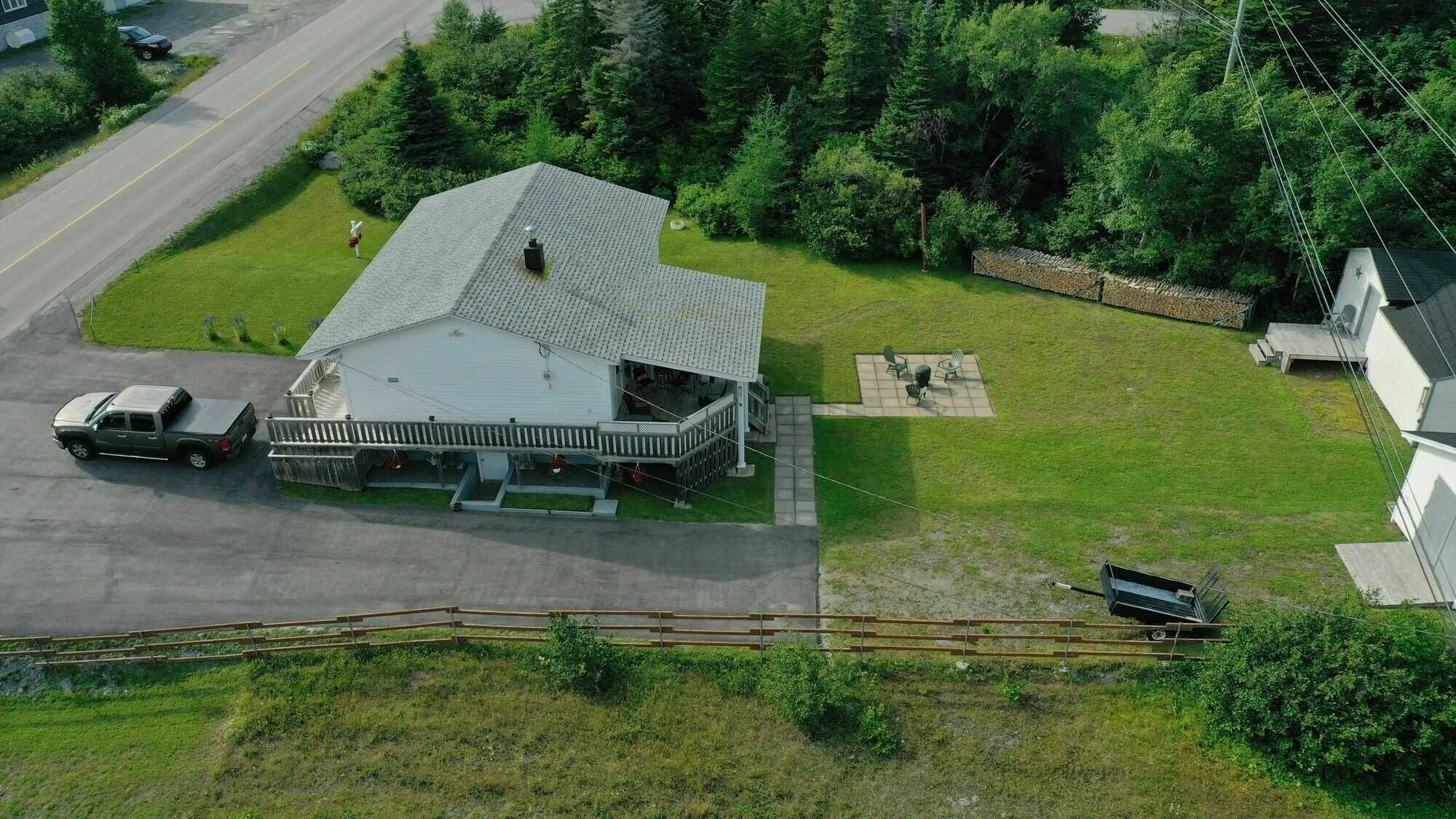 Welcome to 25 Cloud Drive, Roddickton! 4