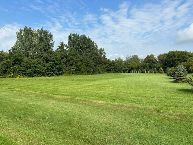 3/4 acre level residential building lot. 3