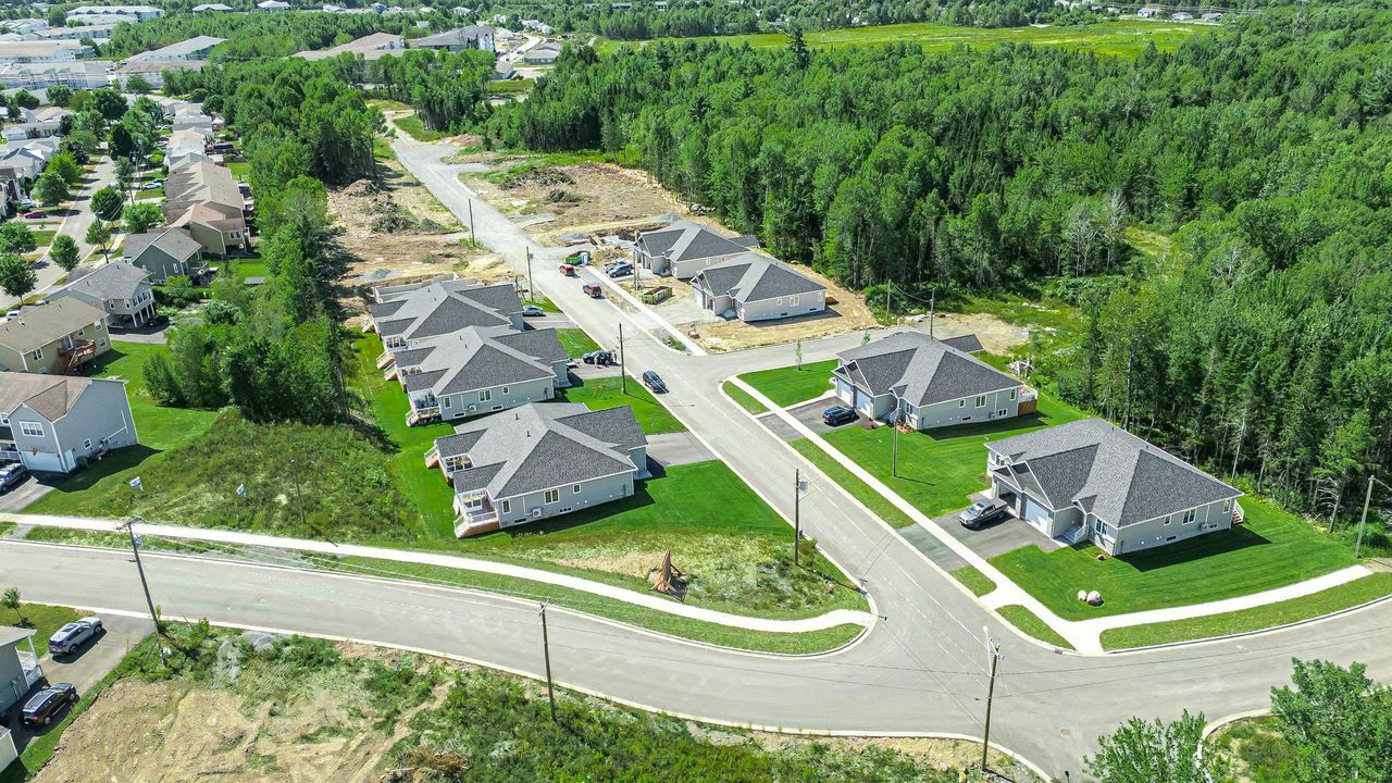 Welcome to The Village at Brookside West, an exclusive, under-construction community designed for those seeking high-quality living in a tranquil setting in the city. 3