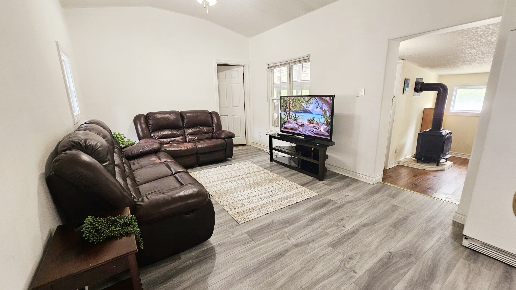1st Time Home Buyers - Great Opportunity to own your own place! 3