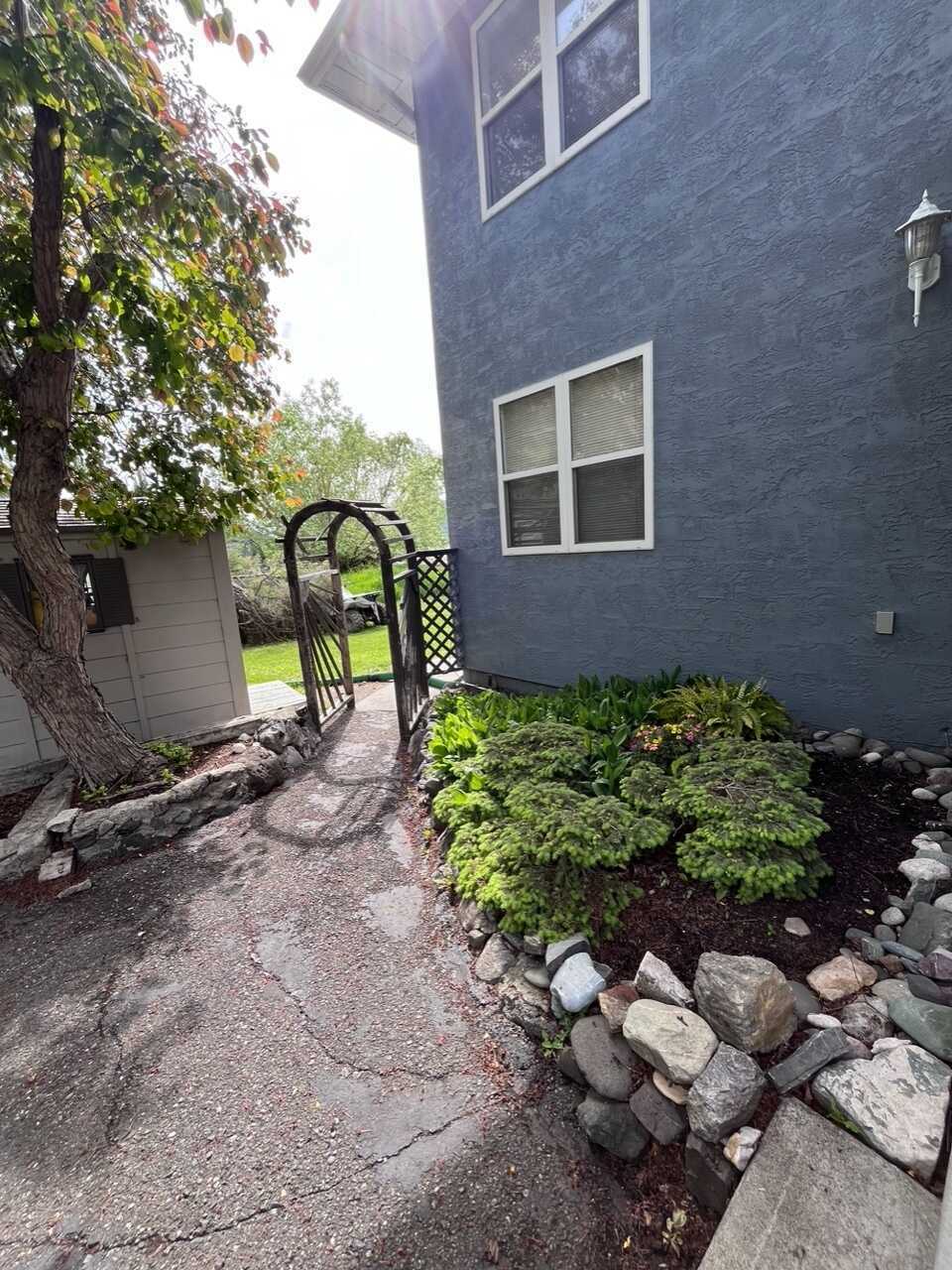 Serene Waterfront For Sale 3