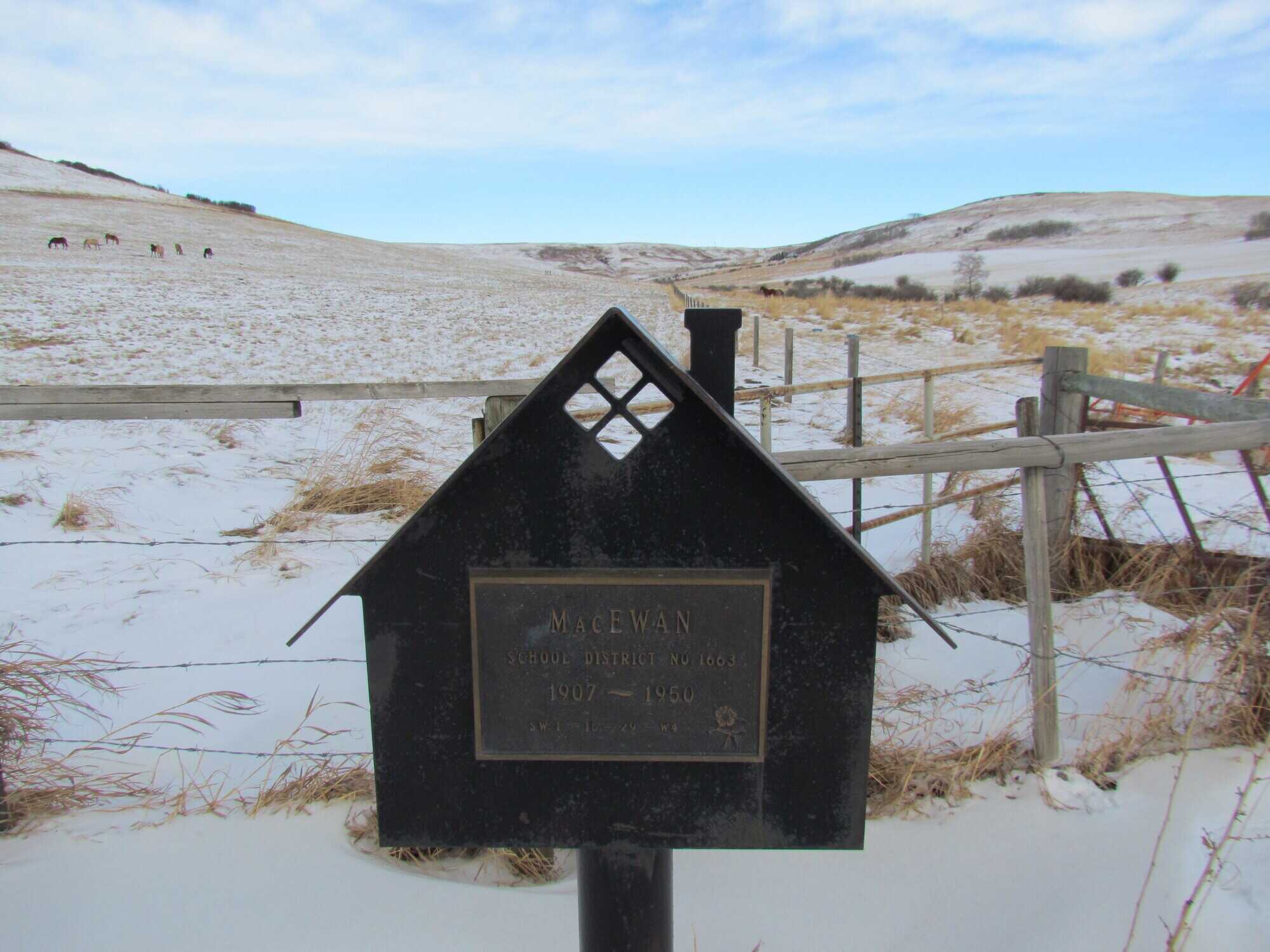 Acreage in the Porcupine Hills 2