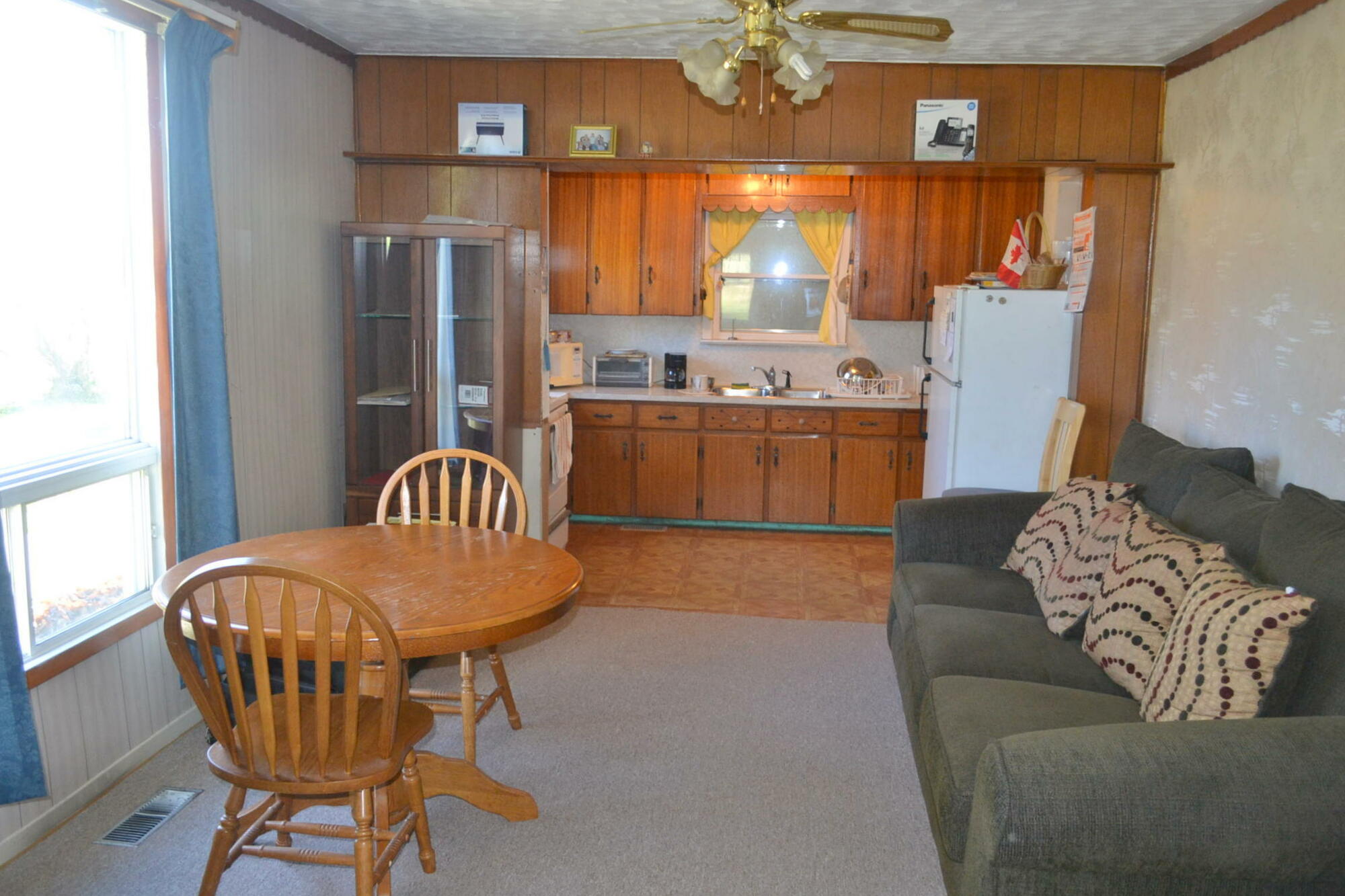 407 Main St., Kingston 4