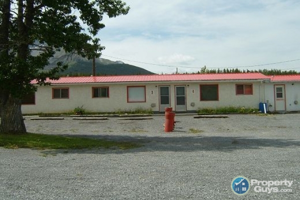 Cadomin Motel, Cadomin 3