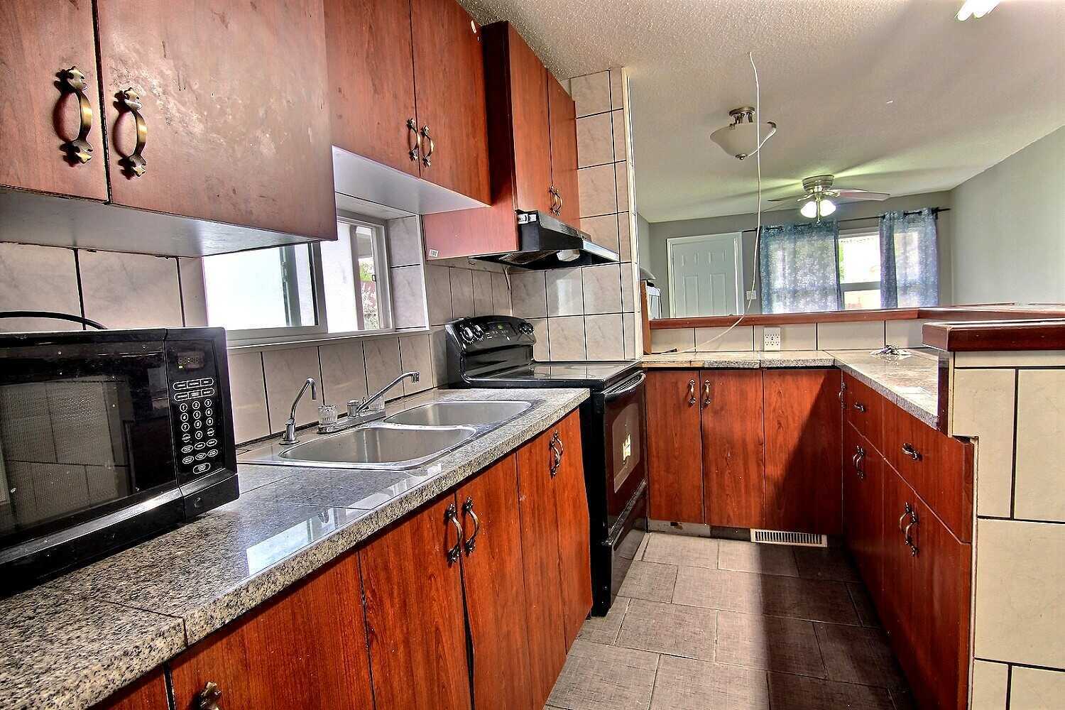 491 Aberdeen Ave, Winnipeg 3