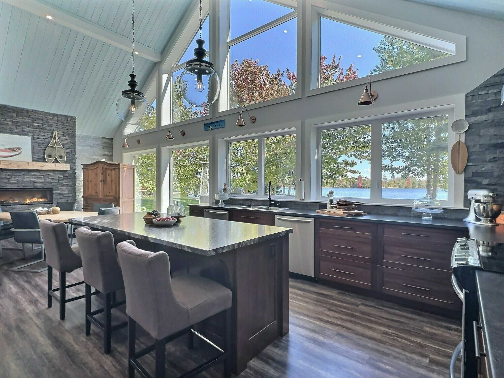 Executive lakeside living on beautiful Little Dyke Lake! 2