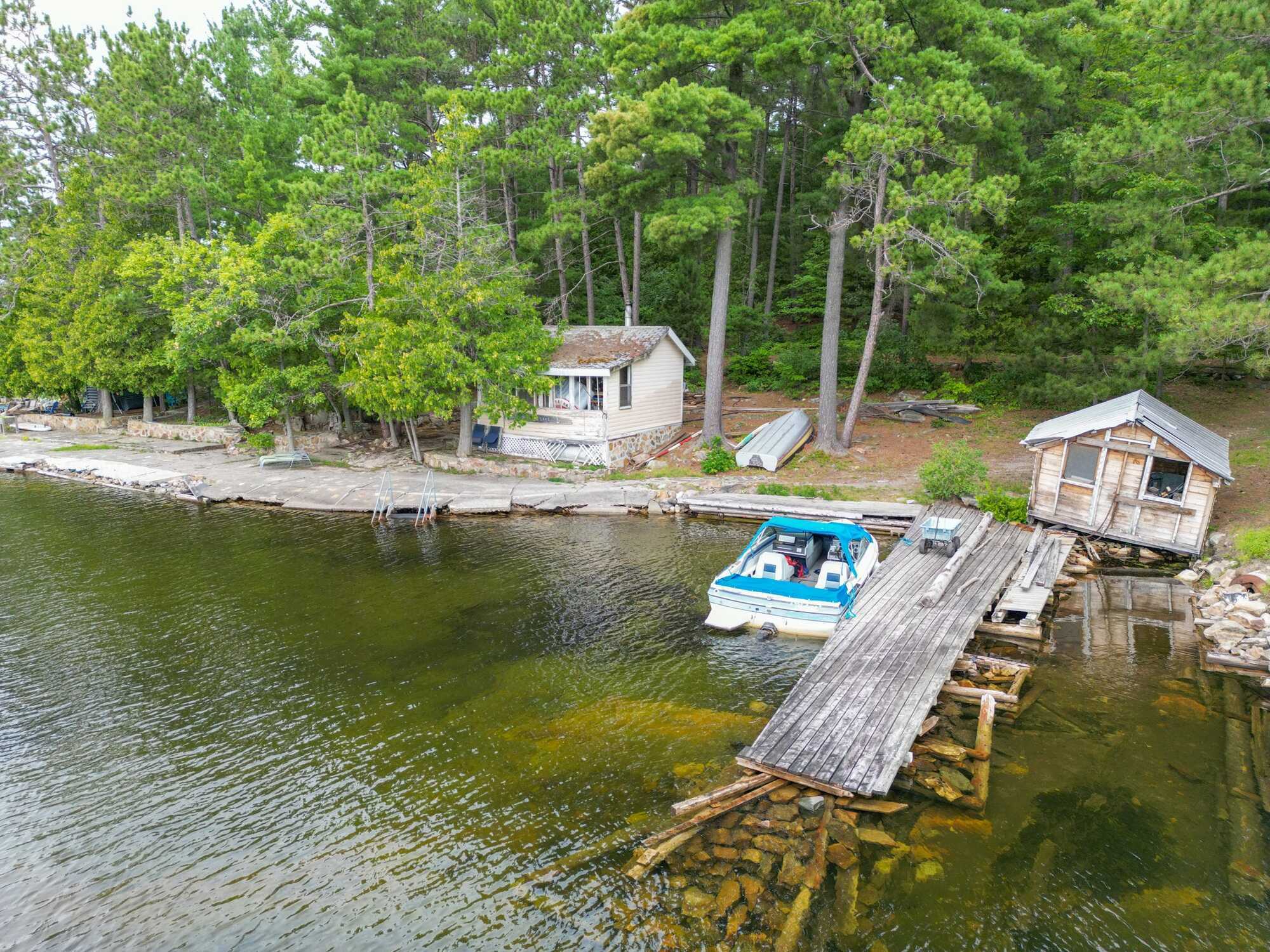 Rare Waterfront Gem on Big Pine Island, Lake Panache / Lake Penage: Your Dream Retreat Awaits! 5
