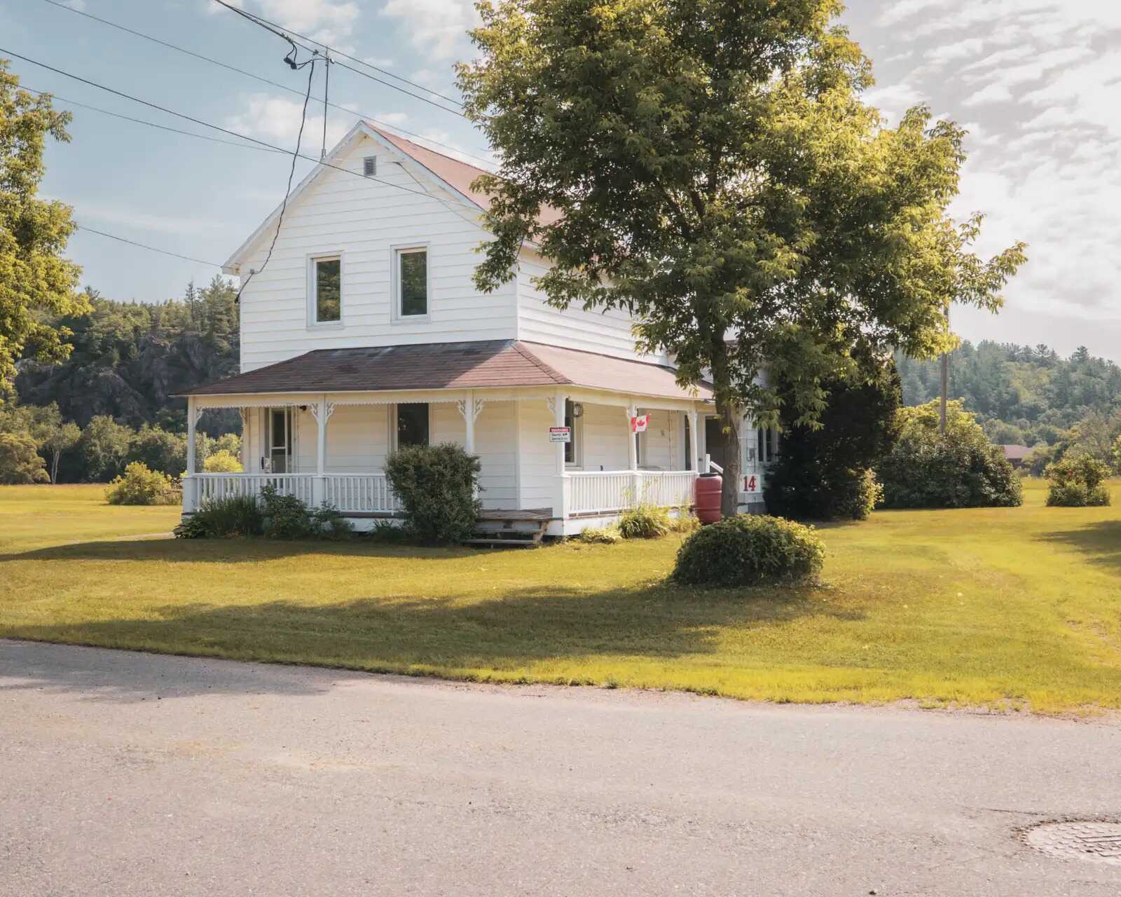 3 Bedroom Farmhouse 2