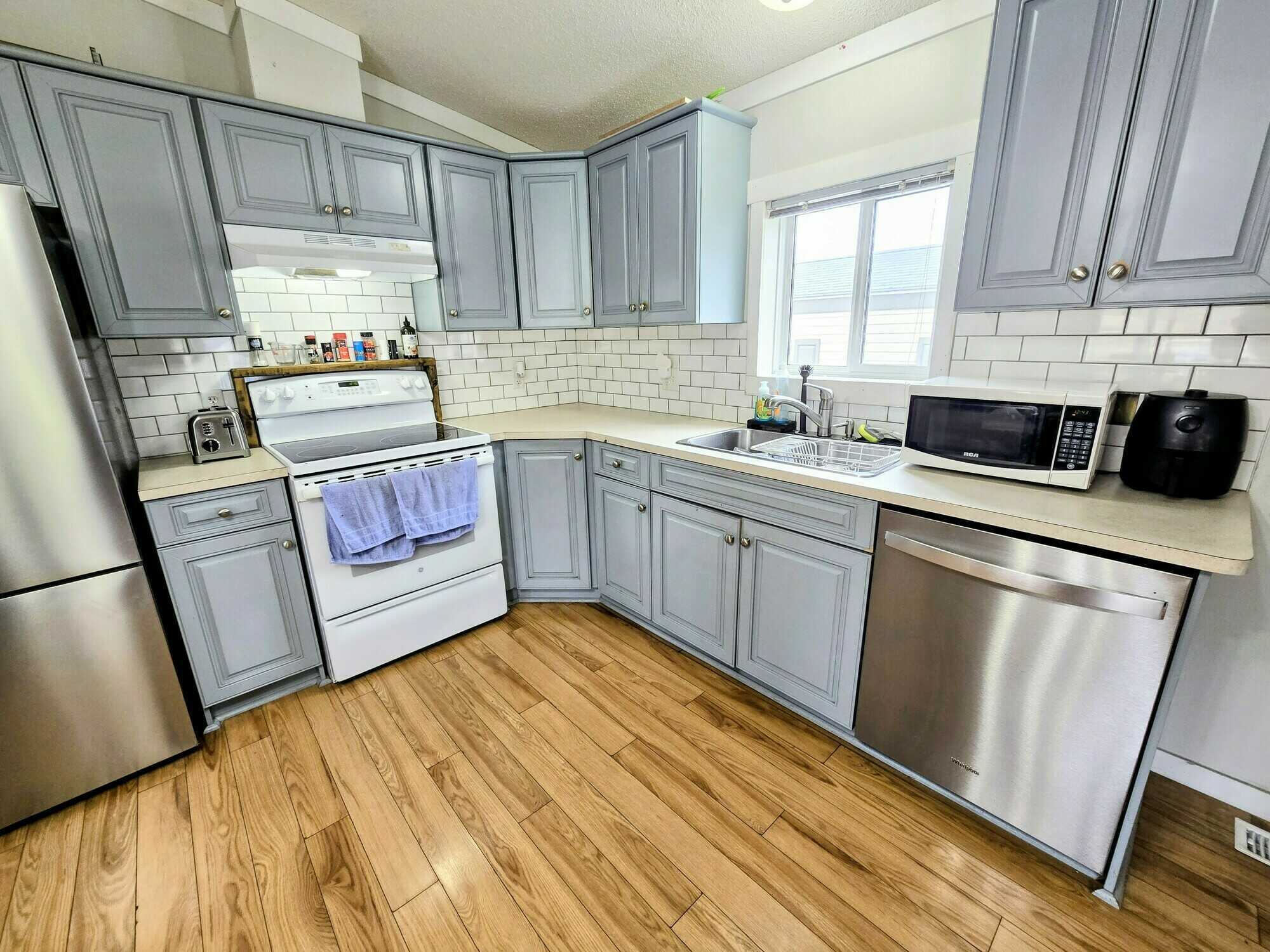 Affordable Elkford Living – Income-Producing 2-Bedroom Home with a Fenced Yard 4
