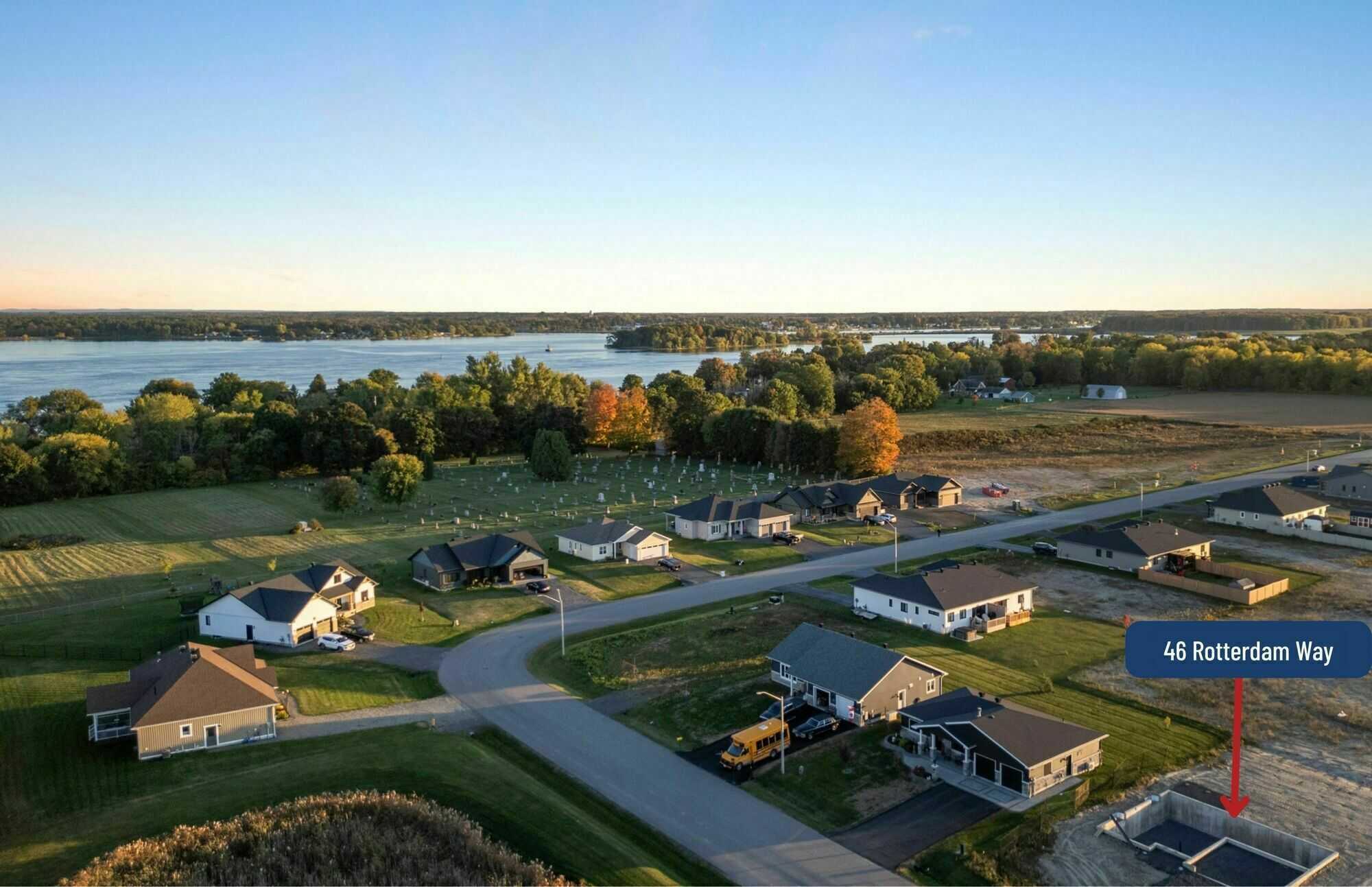 New 2-Bed Bungalow in Dutch Meadows Community Near the St. Lawrence 4