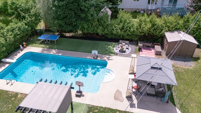 Stop Scrolling! Your Holiday-at-home is here! 3