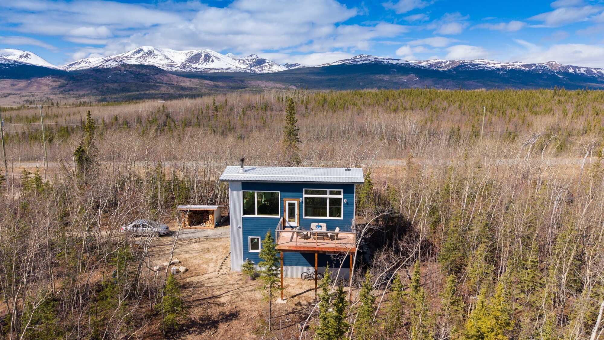 Custom Yukon Home with Lake & Mountain Vistas 2