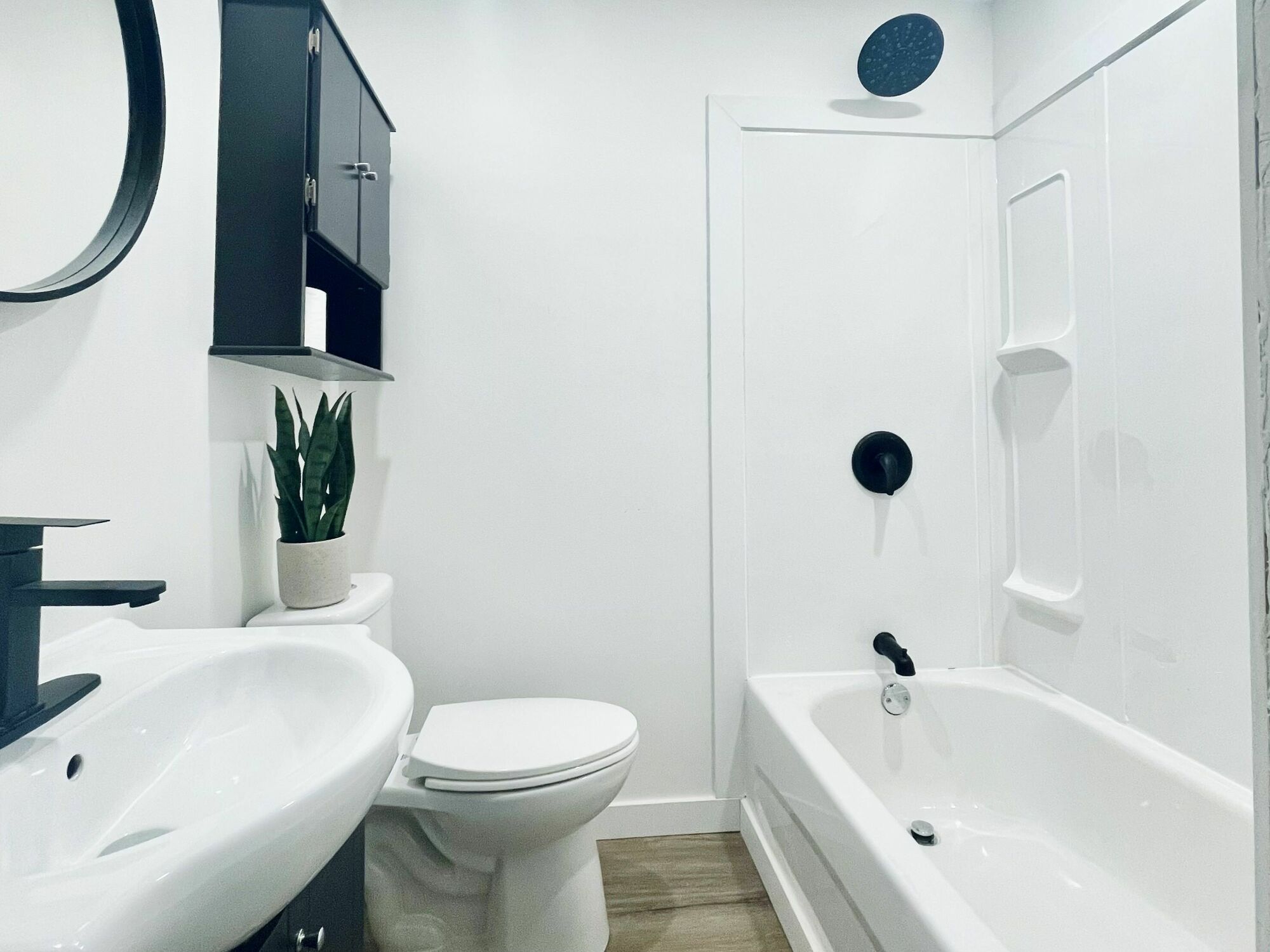 Move-In Ready Multi-Unit Property in Central Winnipeg – Excellent Investment Opportunity! 4