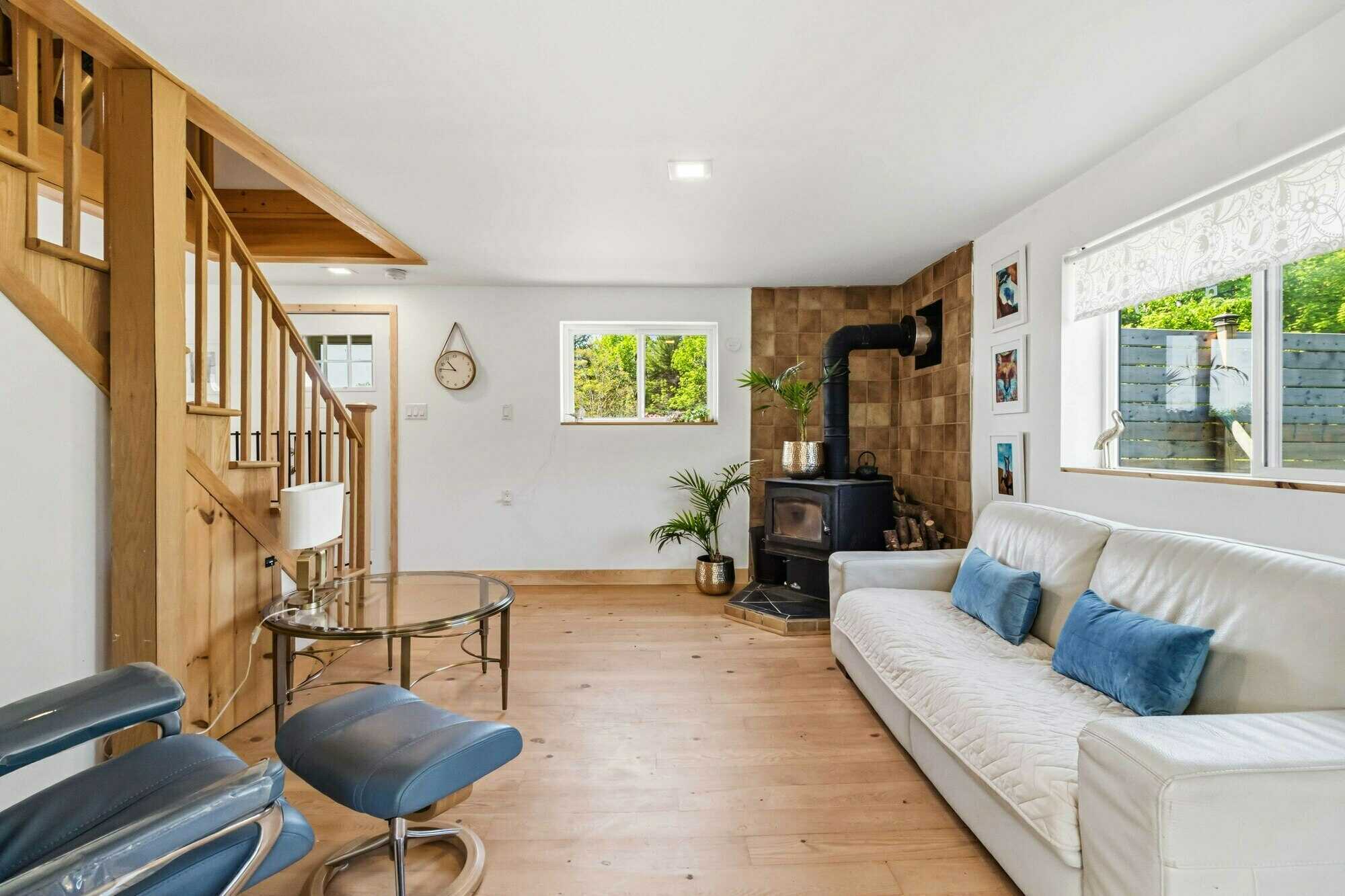 This amazing farmhouse on 2.1 peaceful acres has been completely modernized . 5