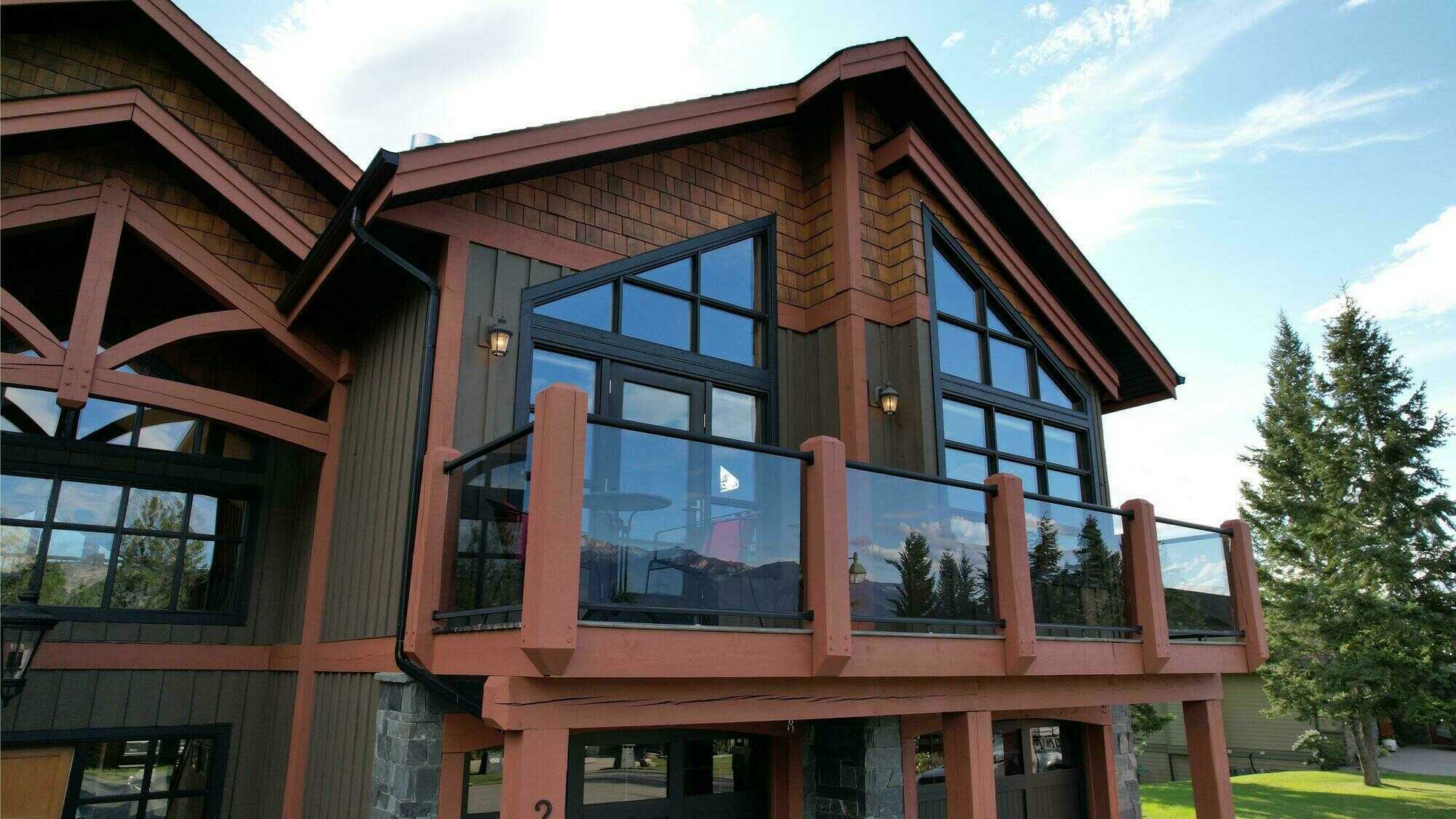 Executive Mountain View Retreat in Invermere 4