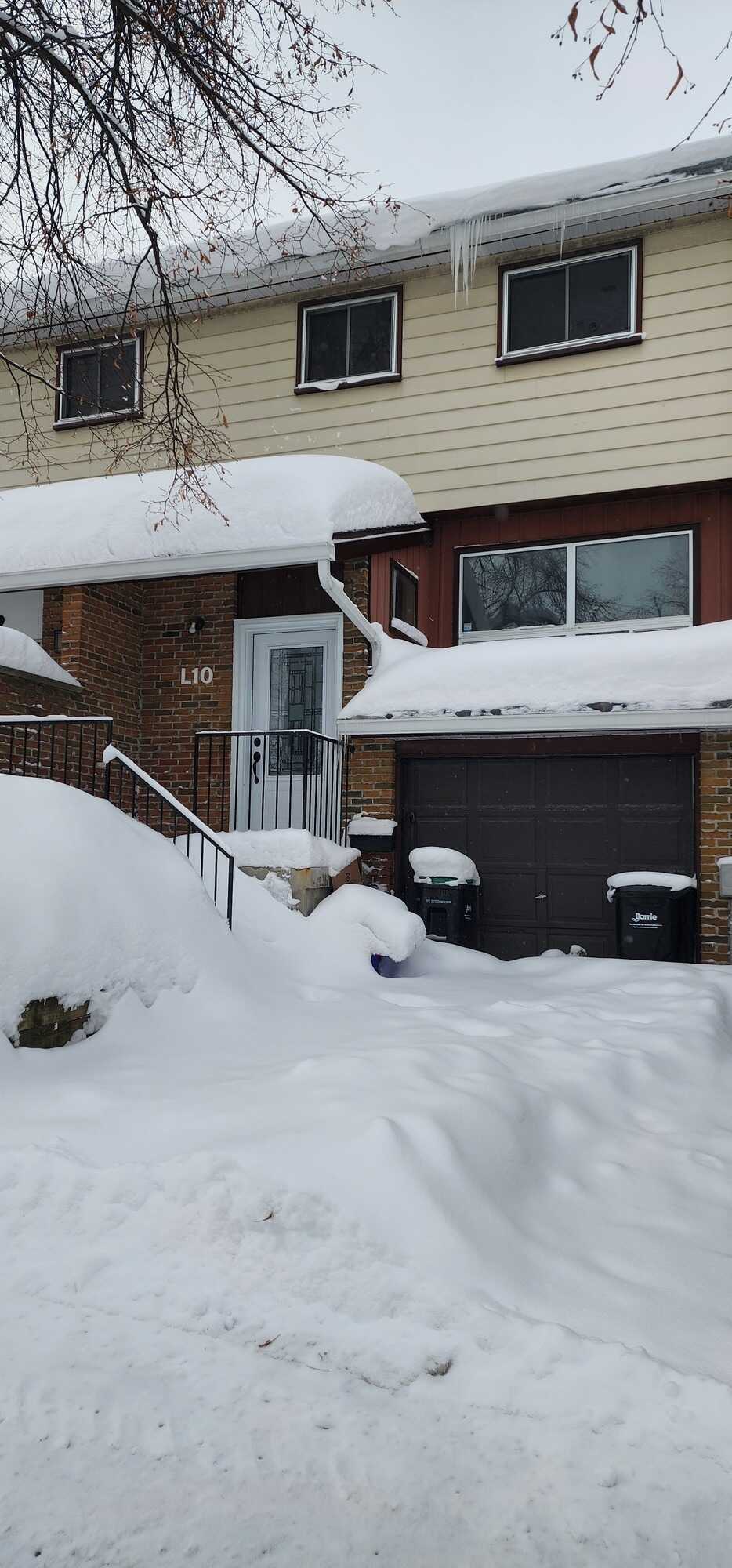 Spacious 3-Bedroom Townhome in a Family-Friendly Area 2