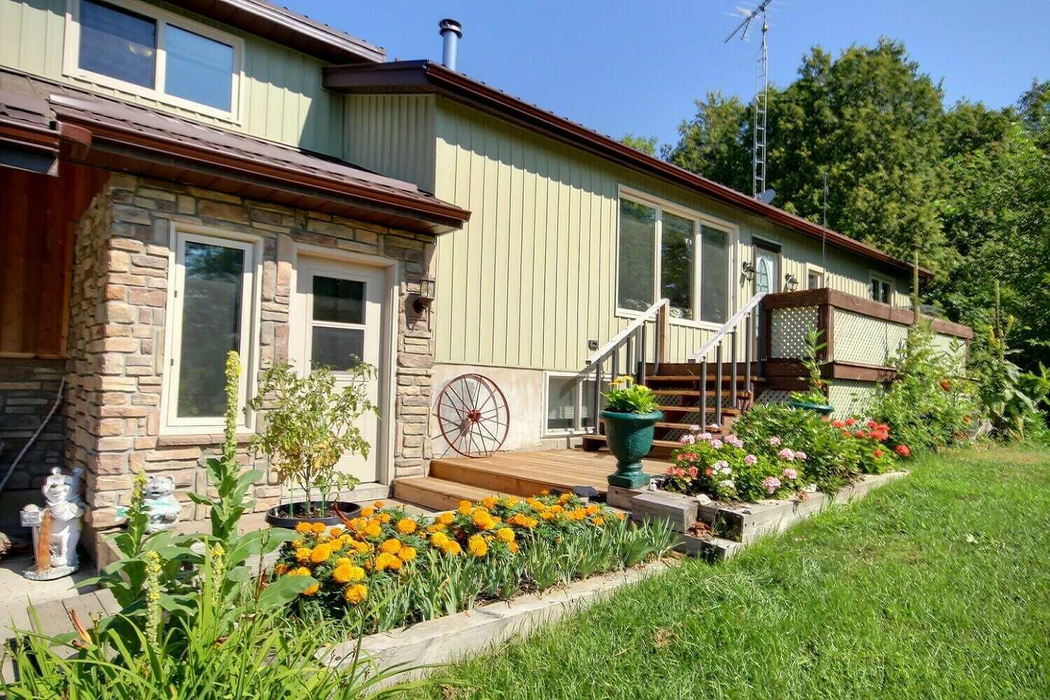 4 Bedroom (3+1), 2 Bathroom Raised Bungalow on a Beautiful 100 Acre Property in Tweed. Conveniently Located 20 Minutes From Belleville and 30 Minutes to Napanee! 3