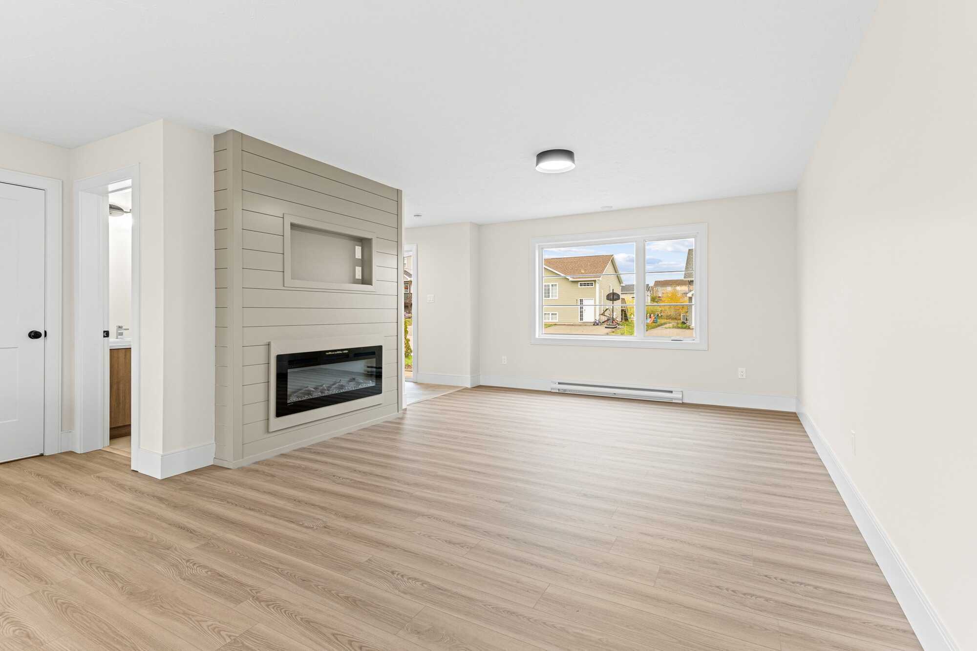 INCOME PROPERTY WITH LEGAL IN-LAW SUITE! TURN-KEY AND MOVE IN READY! 5