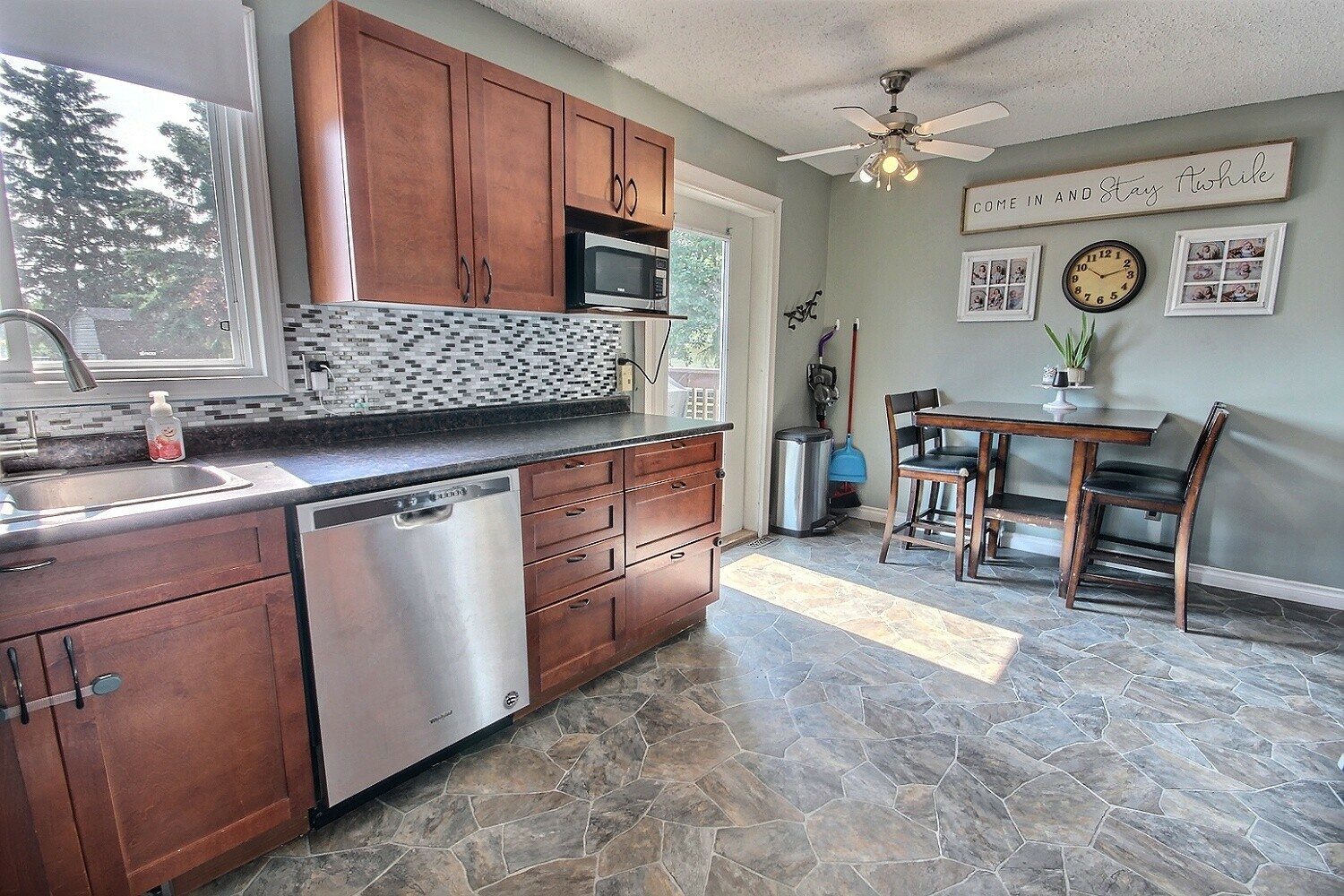Welcome to #403, 61314 RR 463 Bonnyville, AB
Great location at Moose Lake! 4