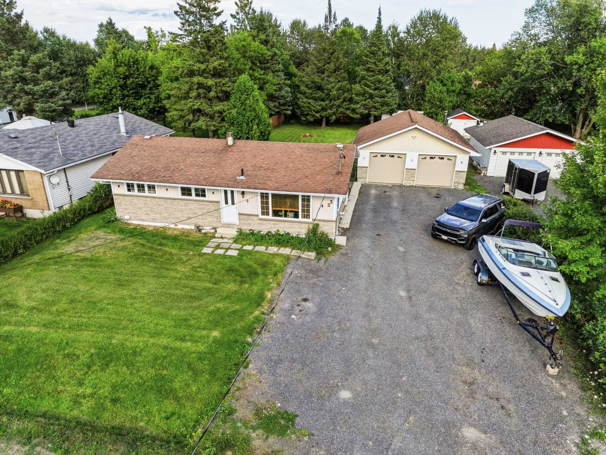 Quality Bungalow with a Dream Garage & Park-Like Yard 2