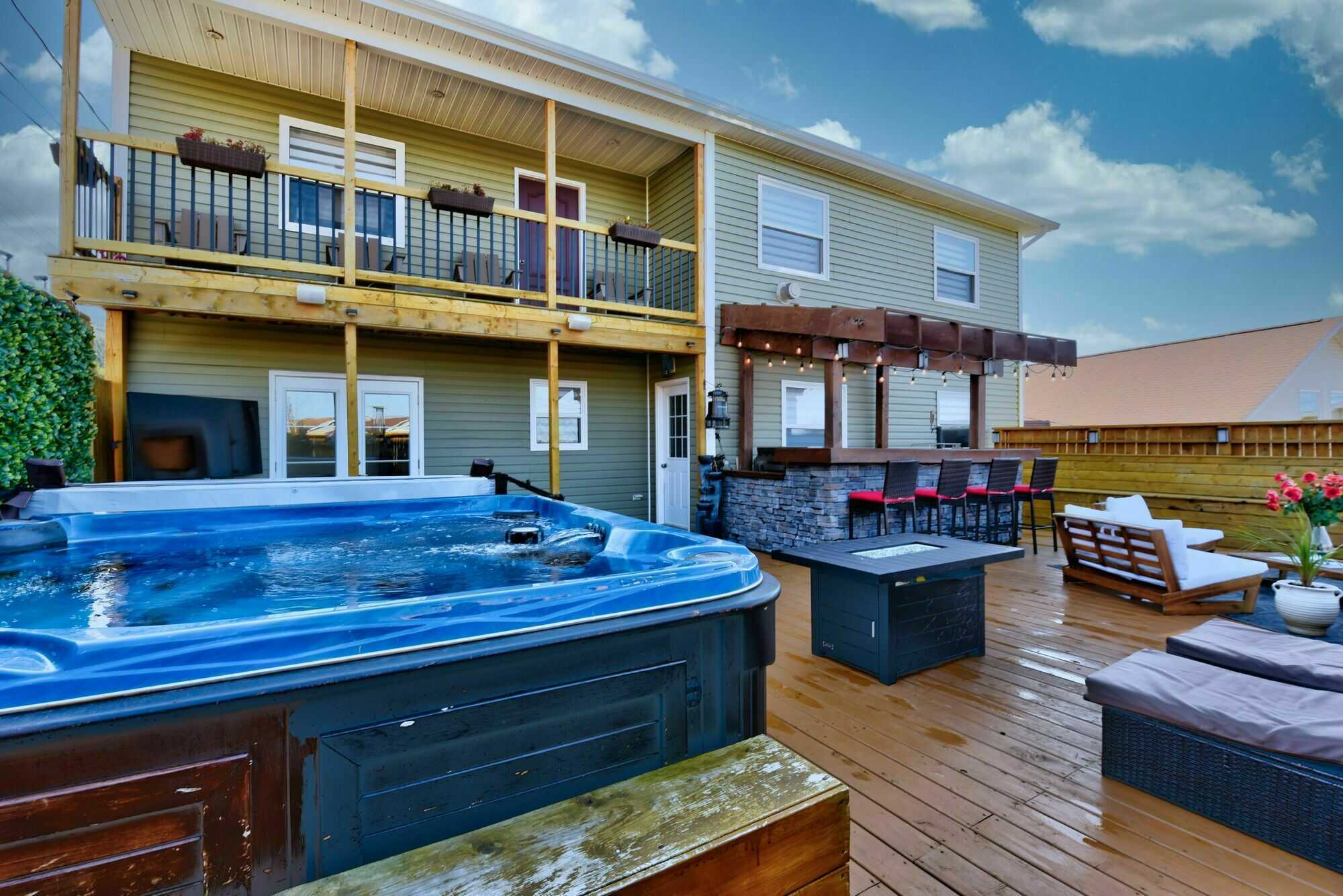 Welcome to your new dream home! This one is sure to impress your family and friends! 2