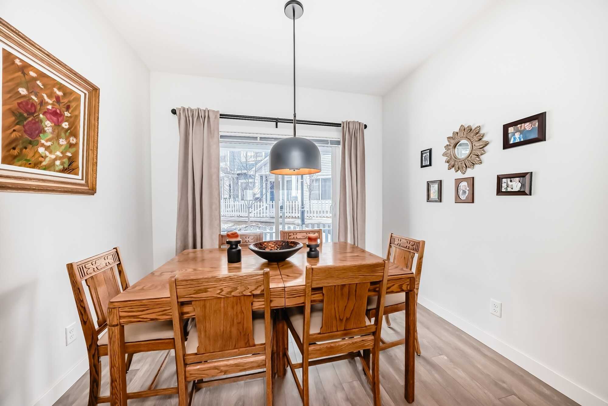 Ravine Living at Its Finest! Sun-Filled Home with Park Views, Upgrades & Bonus Flex Space. Move in ready! 4