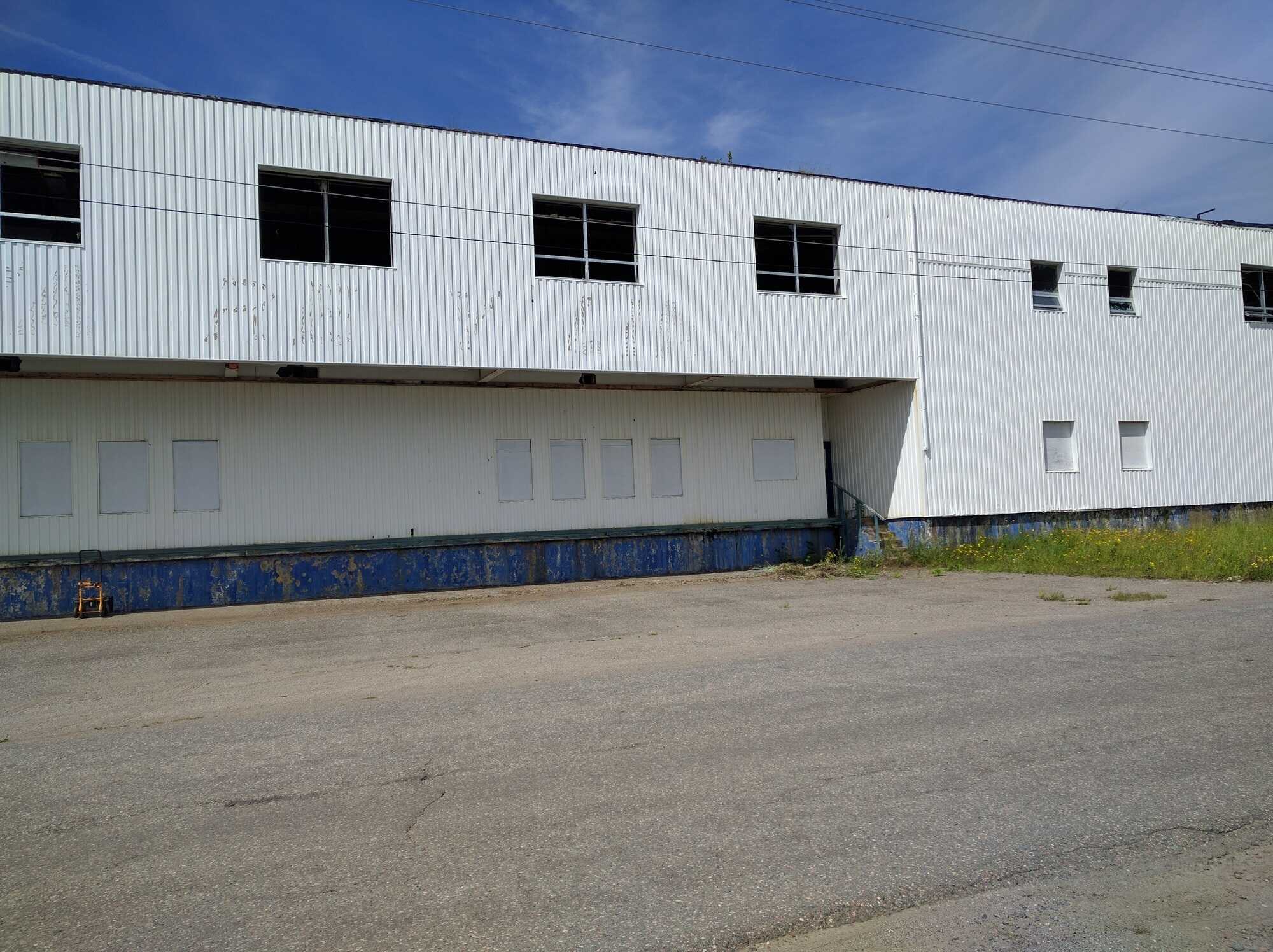 Over 5 acres of commercial land. 5