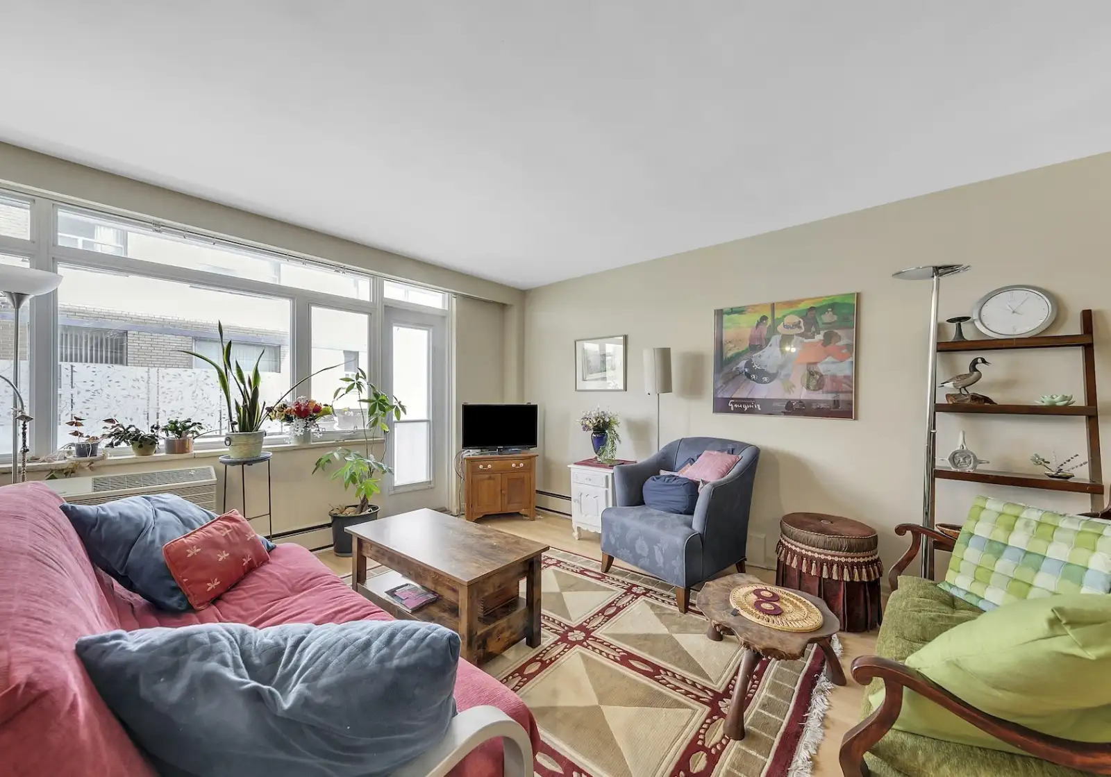 Private sale of one-bedroom Toronto apartment 3