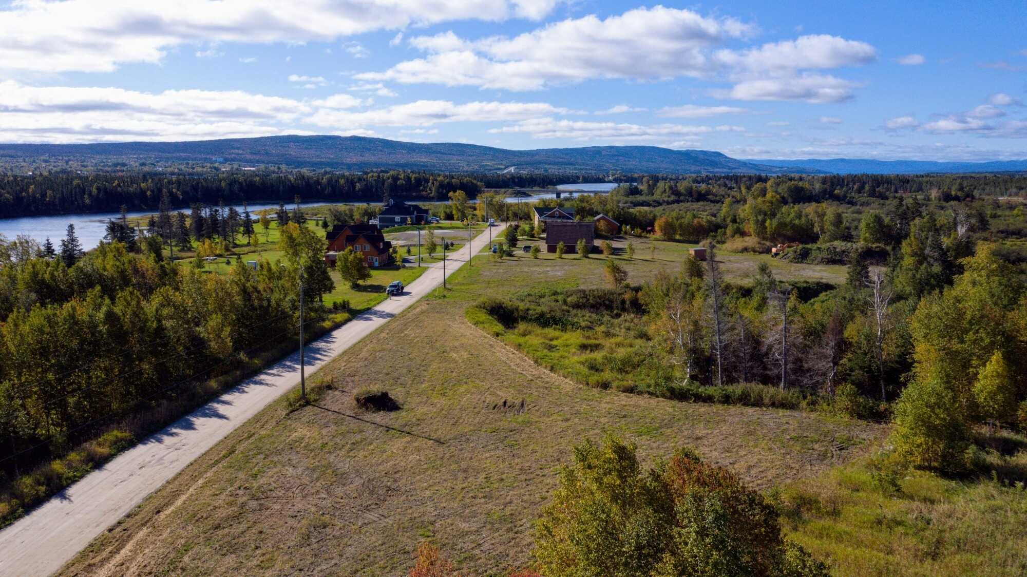 36 Tranquil Waters Road 4