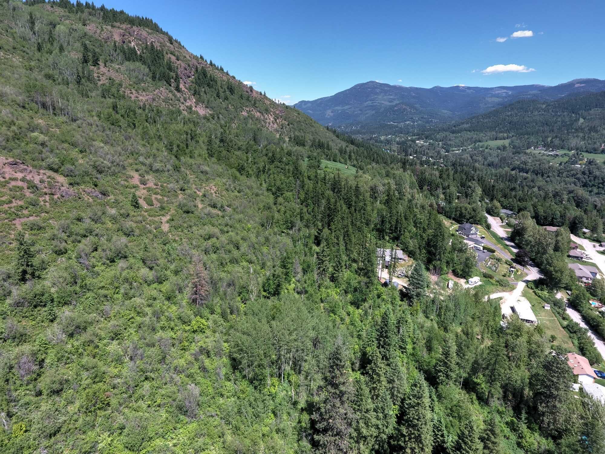 Panoramic Views!! 3.25 Acre lot with build site! 4