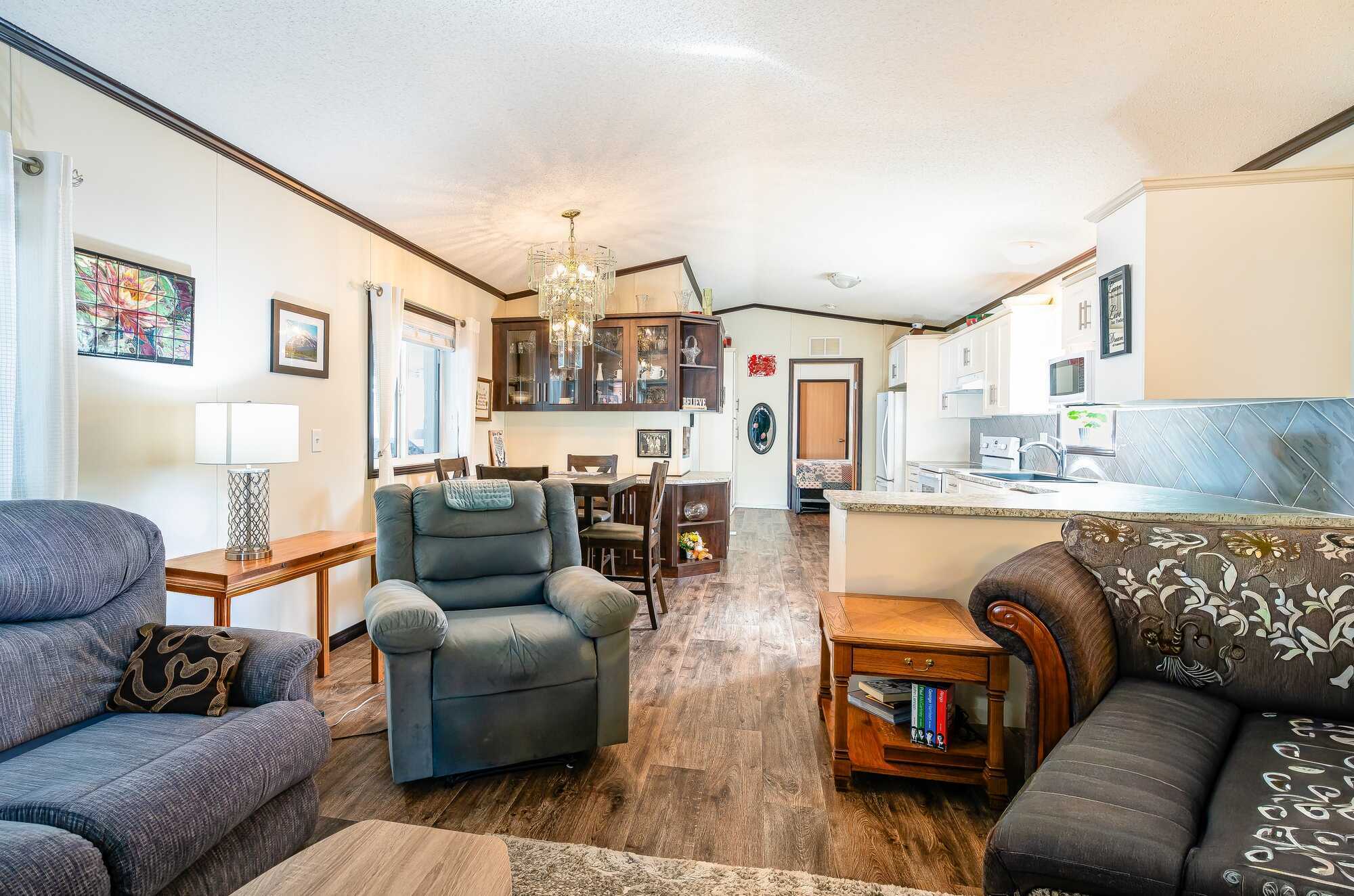 Accessible 2018 Home in Peach Cliff Estates — Bright, Spacious & Designed for Effortless Living 4