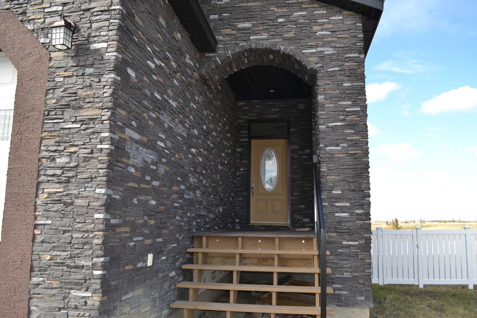 420 Nicklaus Drive, Warman 3