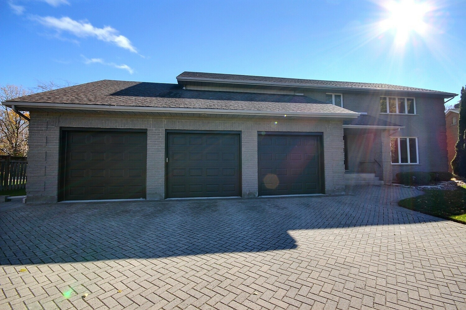 Spacious 4-Bedroom + office Home with Ravine Views in Prime Neighbourhood 2