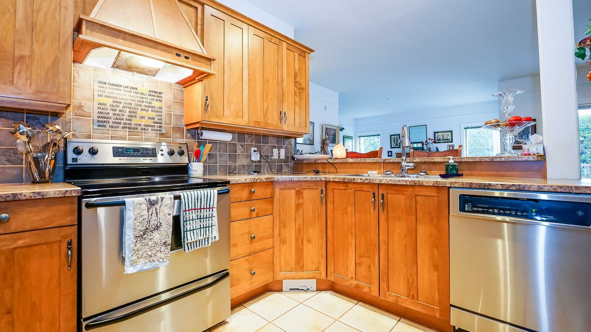 Welcome to #104 – 1391 10th Avenue NE in Salmon Arm for 55+. 3