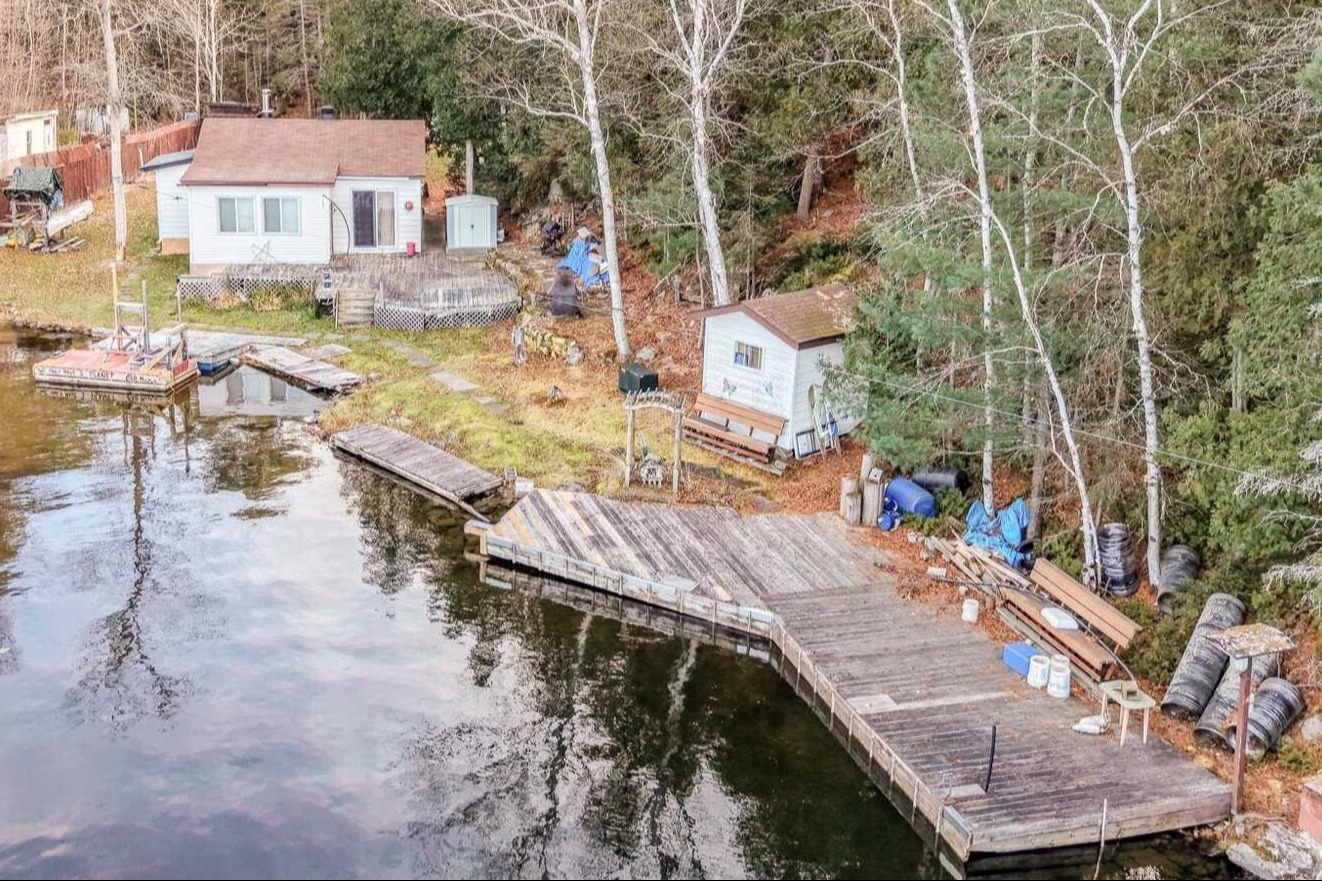 Water Access Cottage on Nepewassi Lake – Sandy Bay Paradise! 2