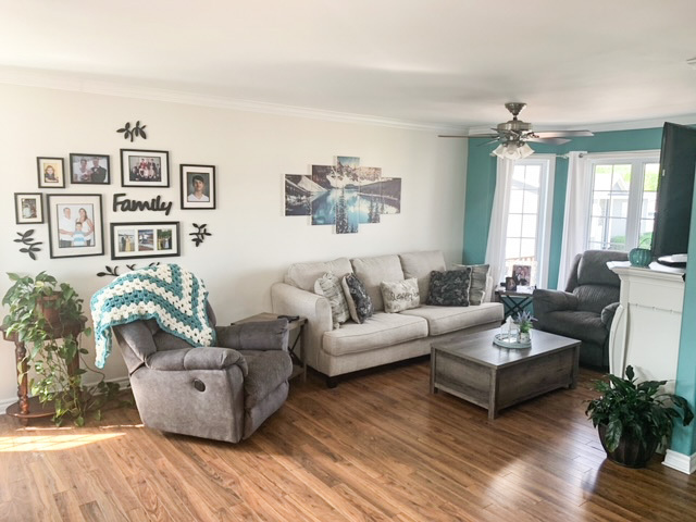 Welcome to 4 Valour Place in St. Alban’s. 2