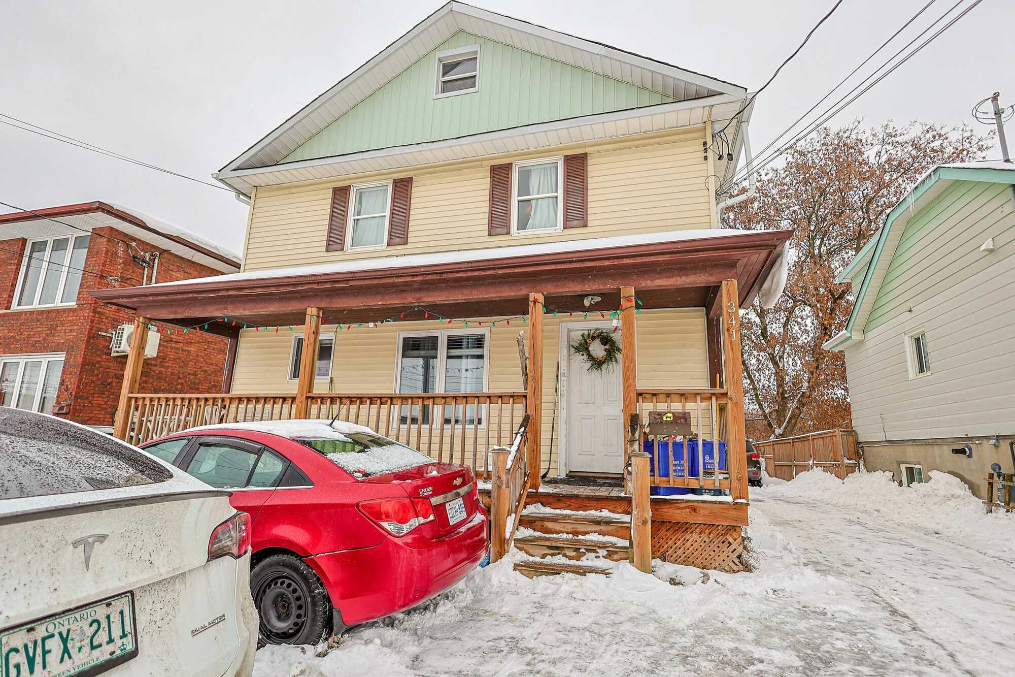 Solid 4-Plex in a Strong Rental Location 3