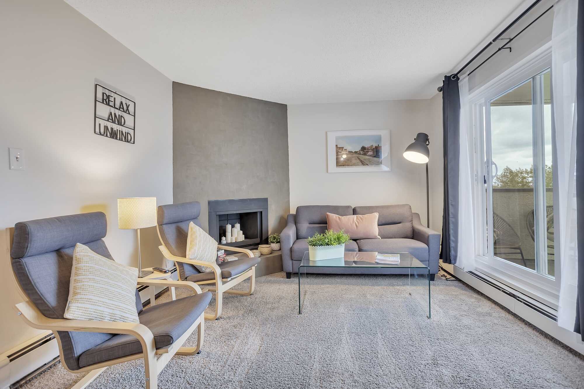 LAKEVIEW PENTHOUSE RETREAT ~ Condo ~ Income Generating ~  In Sylvan Lake, AB. 5