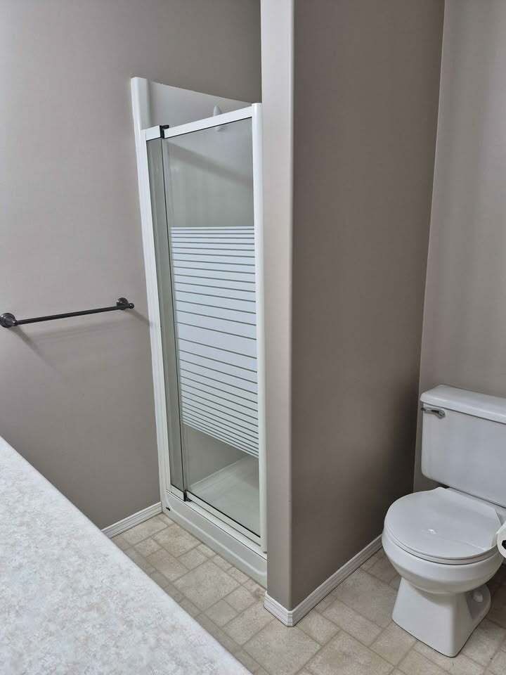 Move-In Ready Townhouse in Parklane Estates – Immediate Possession Available 4