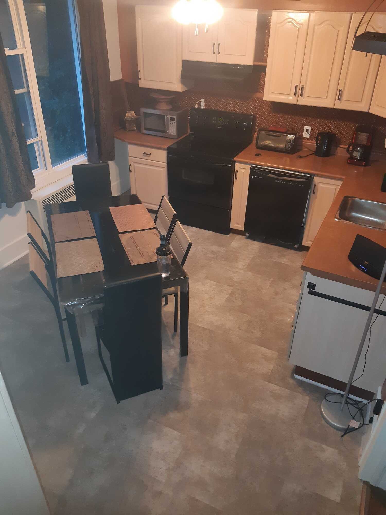 Large Family Home Near Beach & Trails 3